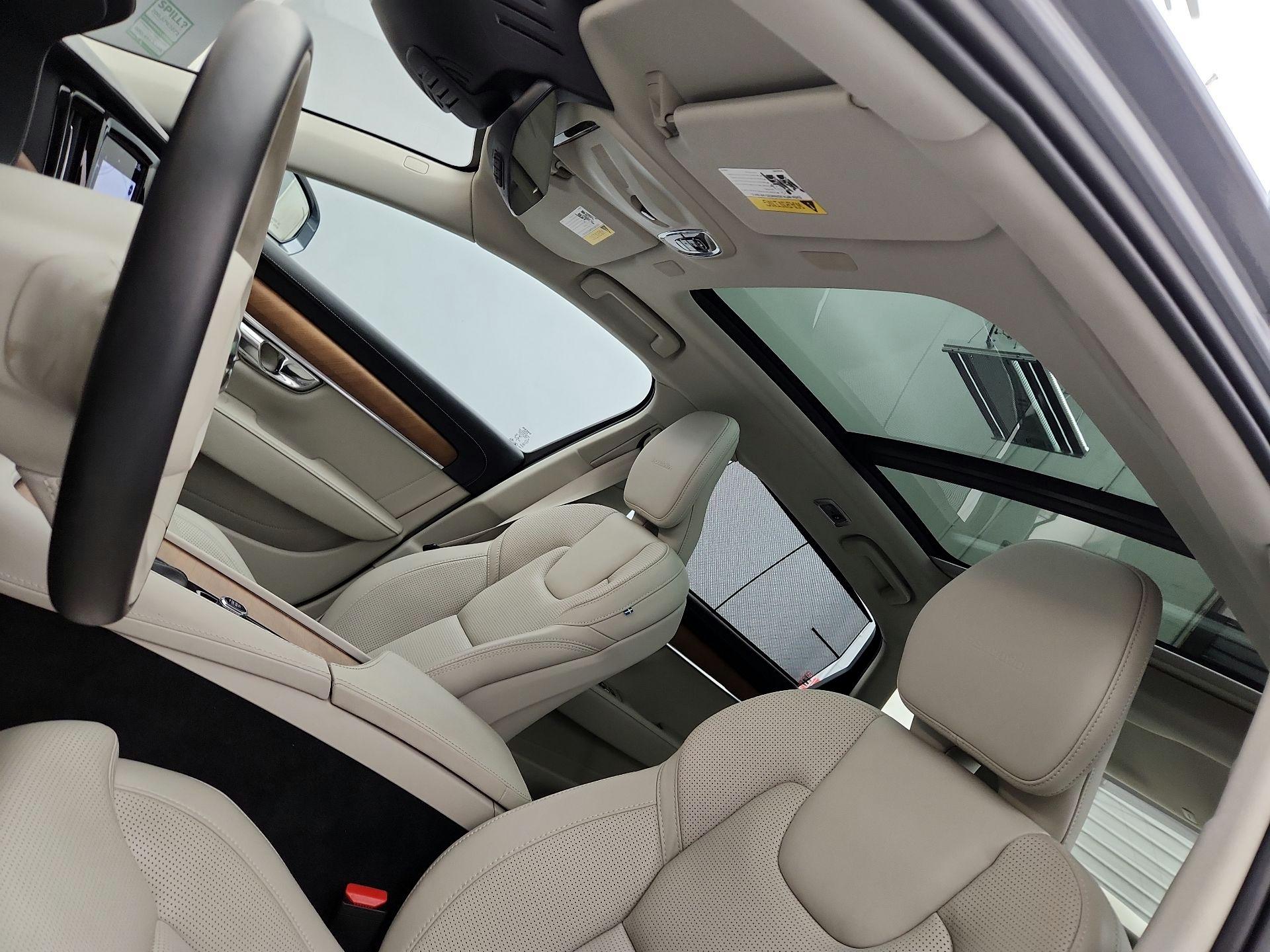 Thumbnail: 2020 Volvo S90 - 20