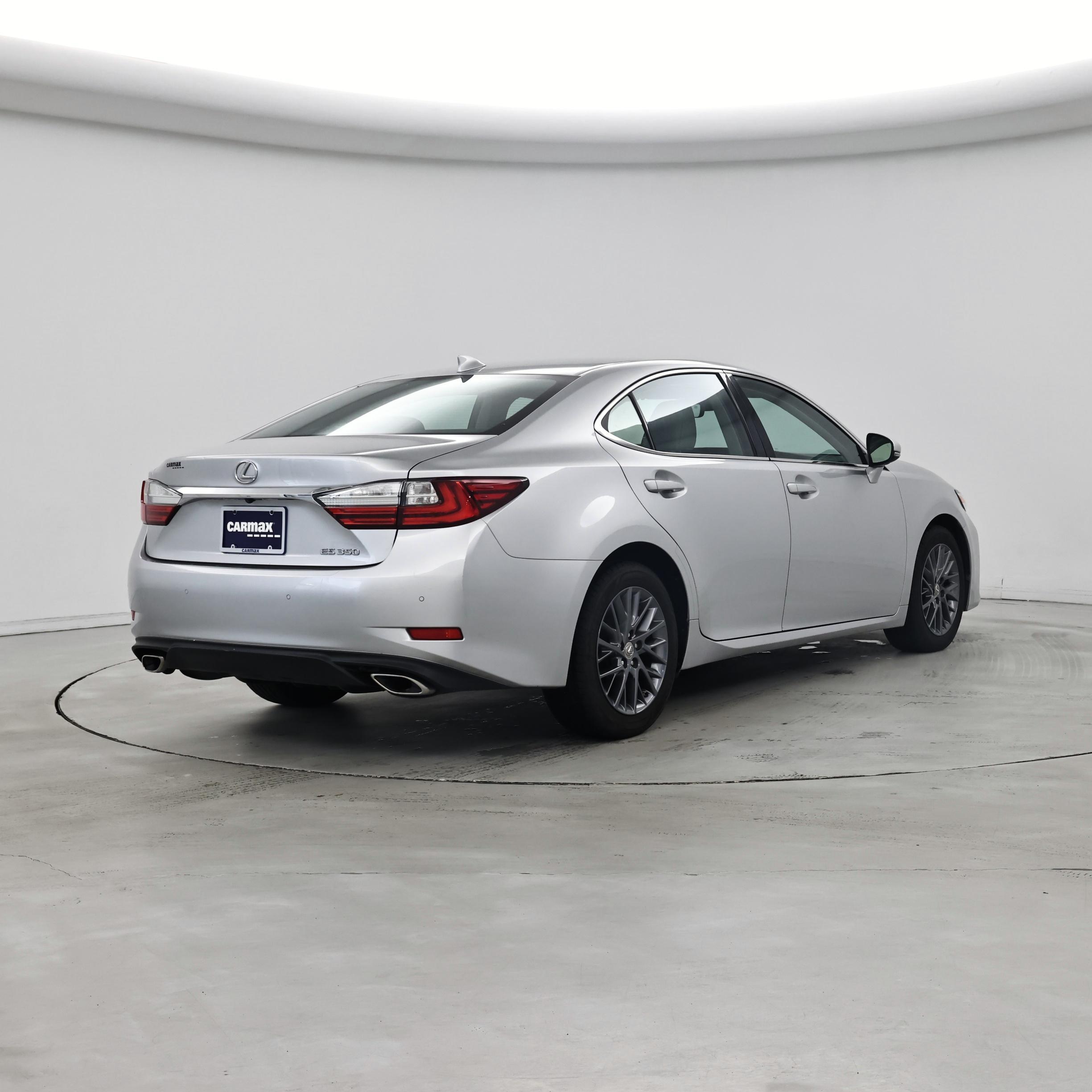Thumbnail: 2018 Lexus ES - 8