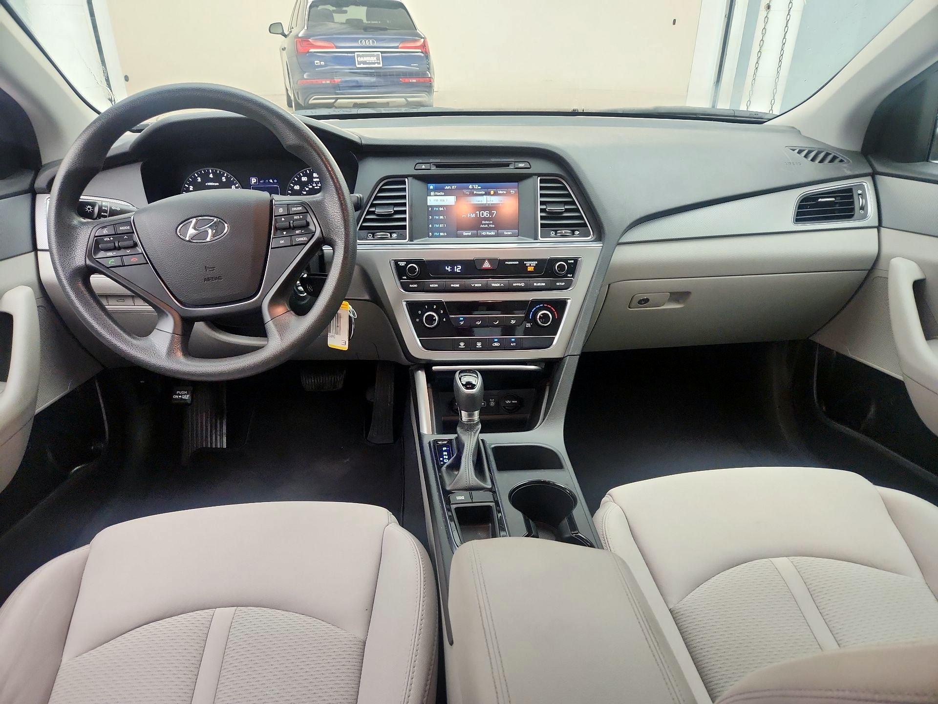 Thumbnail: 2017 Hyundai Sonata - 9