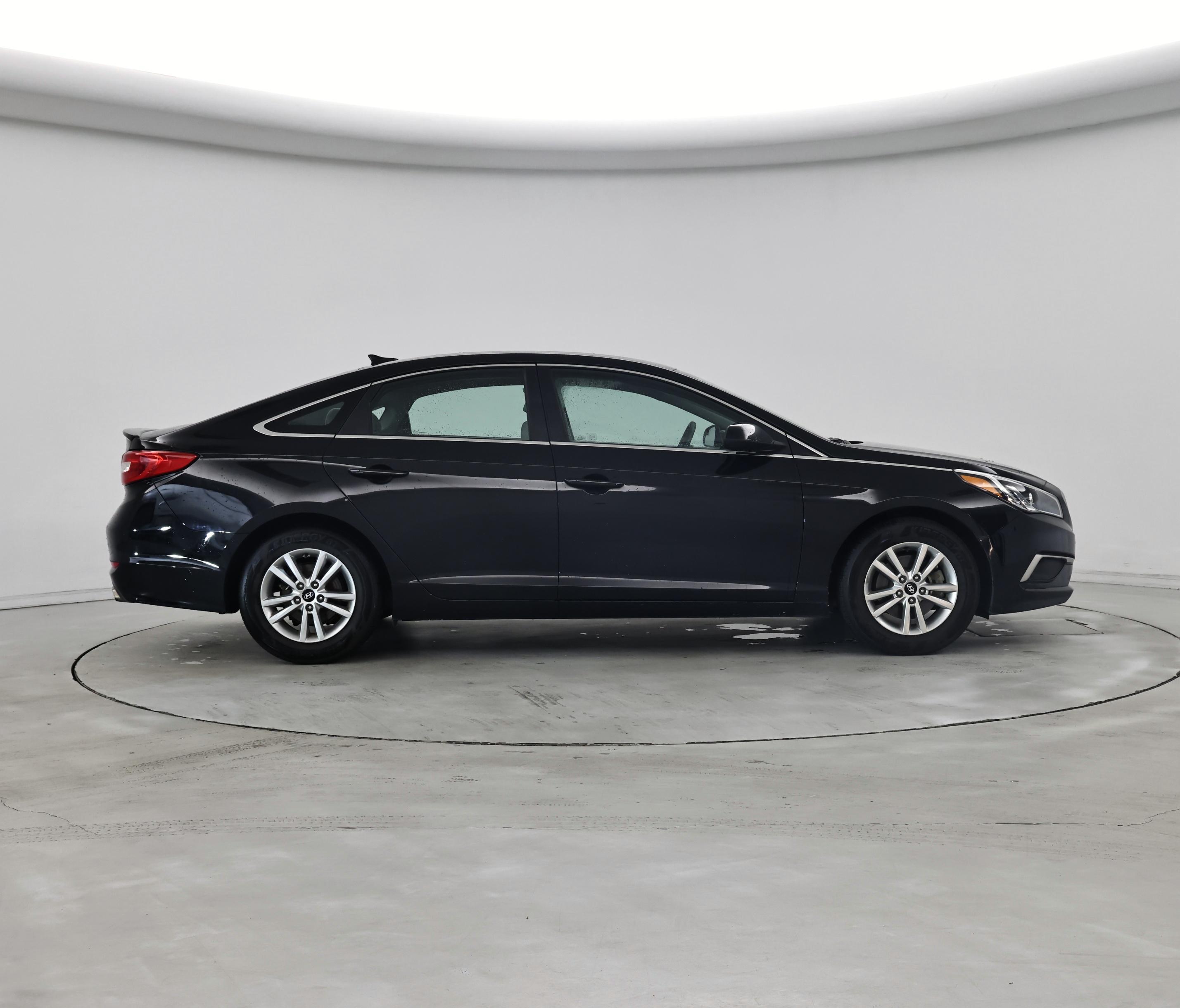 Thumbnail: 2017 Hyundai Sonata - 7