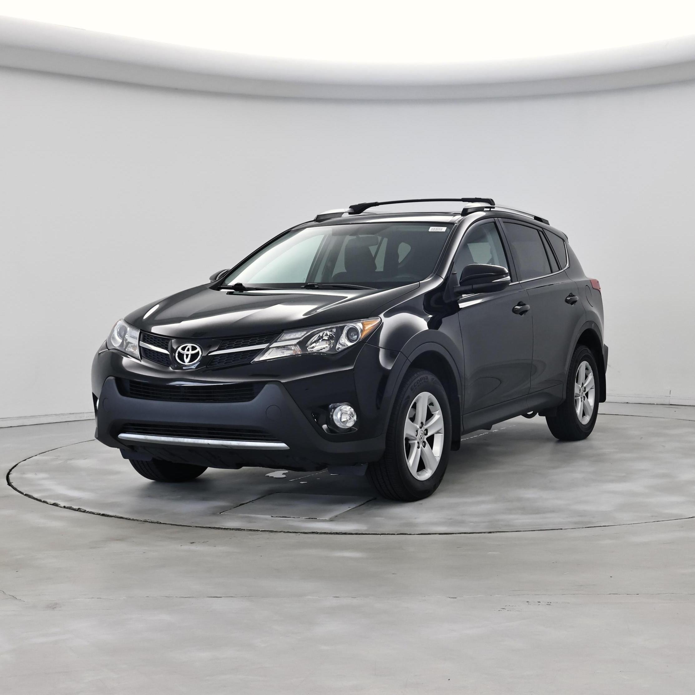 Thumbnail: 2013 Toyota RAV4 - 4