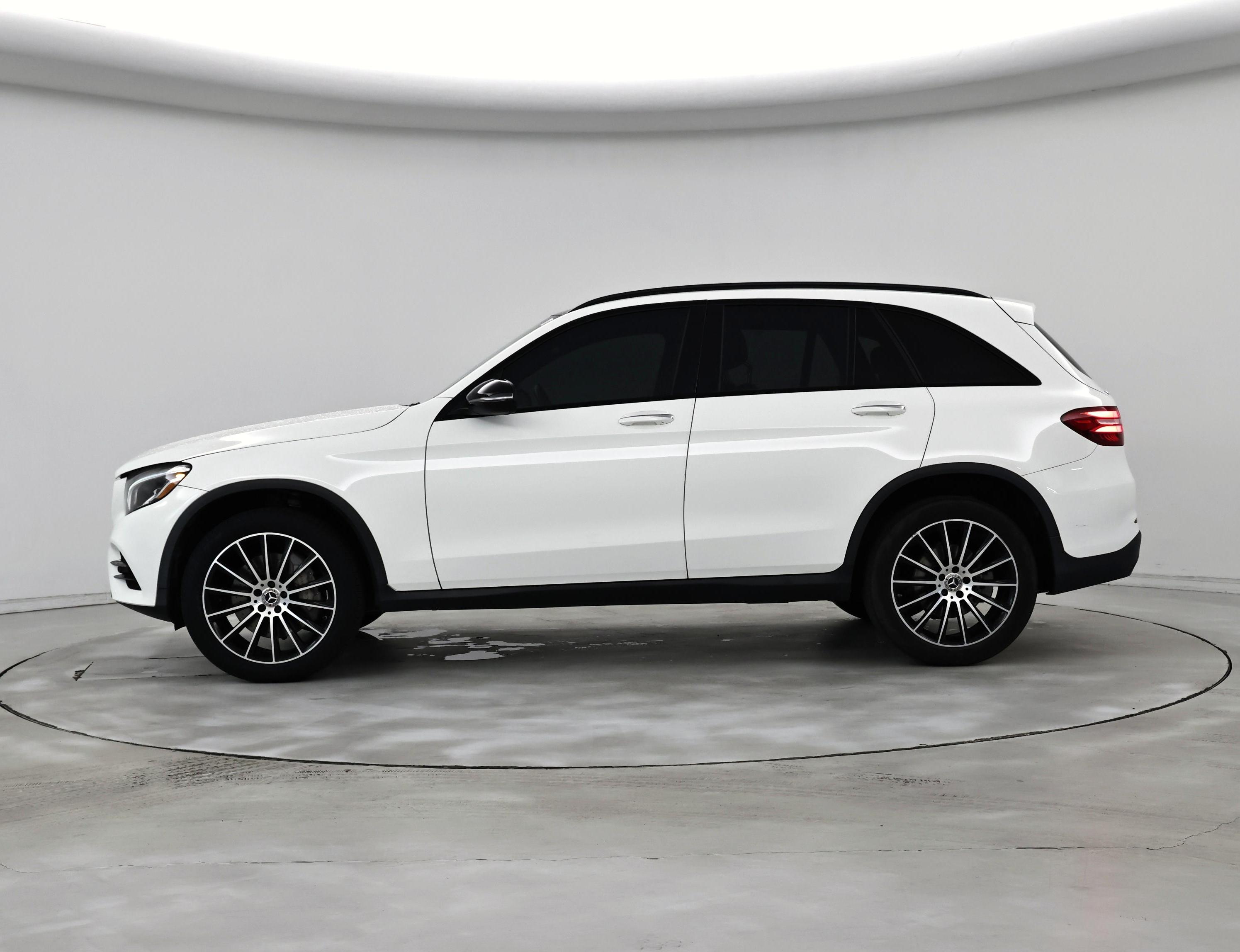 Thumbnail: 2019 Mercedes-Benz GLC - 3