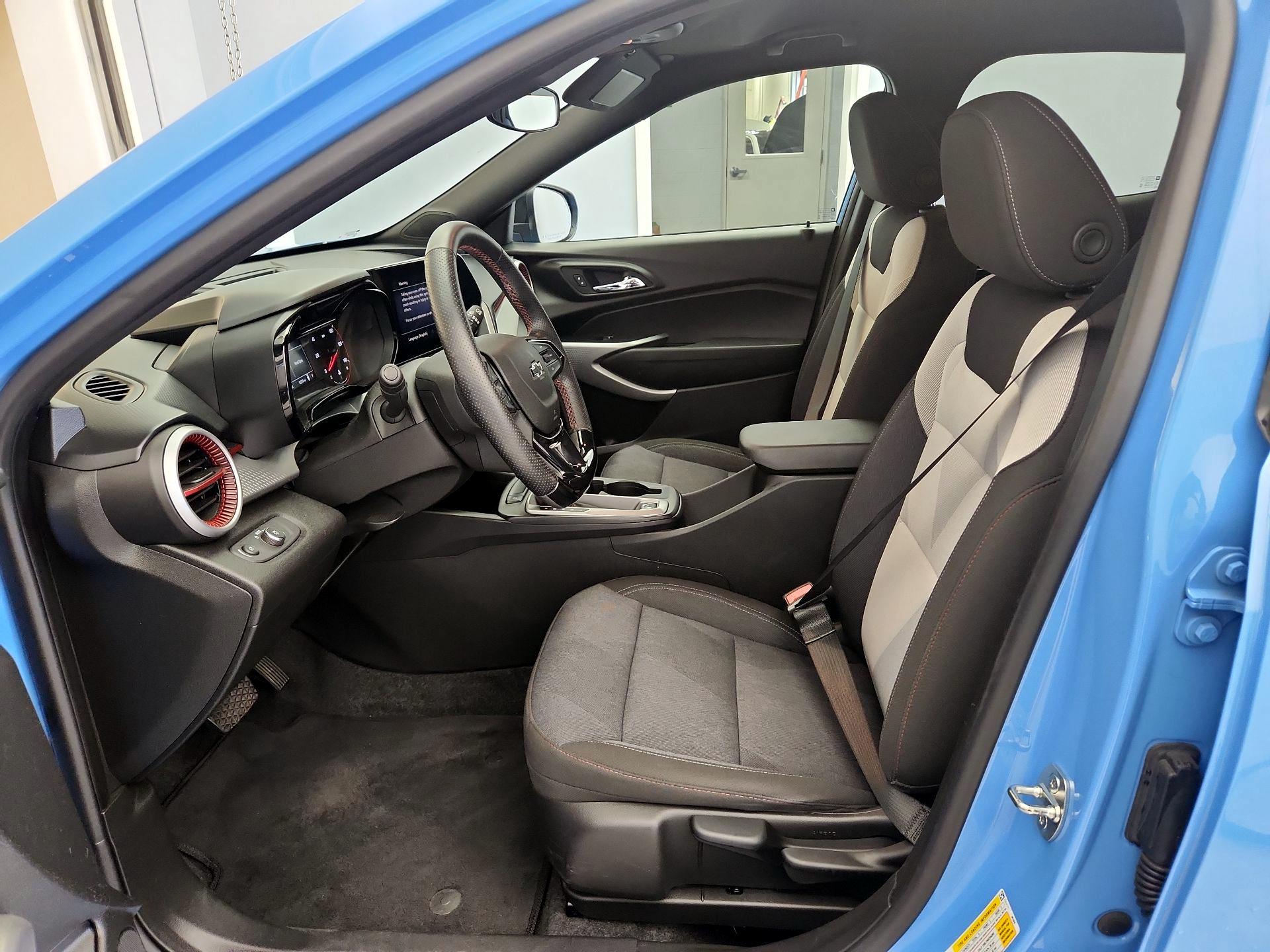 Thumbnail: 2024 Chevrolet Trax - 11