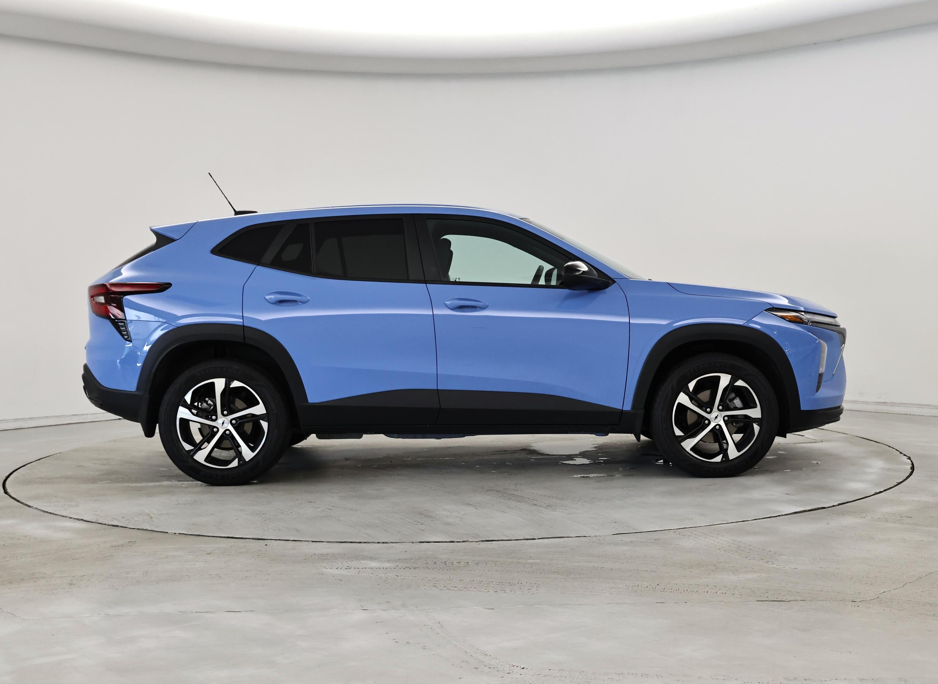 Thumbnail: 2024 Chevrolet Trax - 7