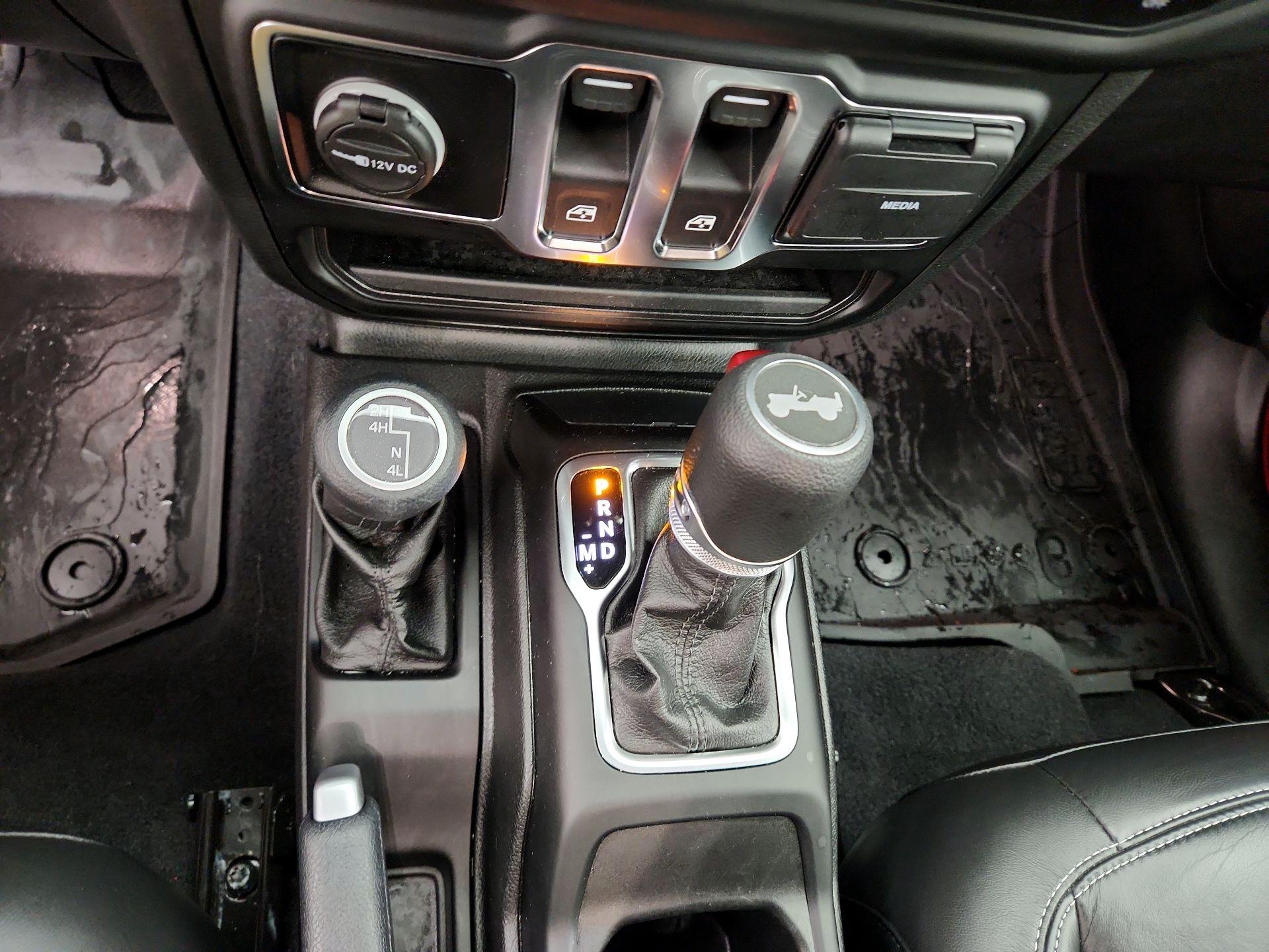 Thumbnail: 2021 Jeep Wrangler - 18