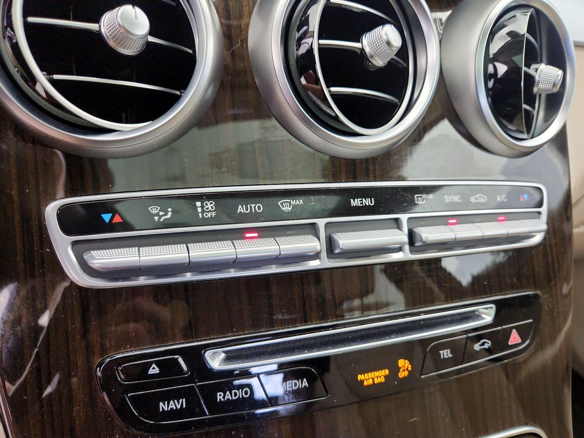 Thumbnail: 2019 Mercedes-Benz GLC - 16