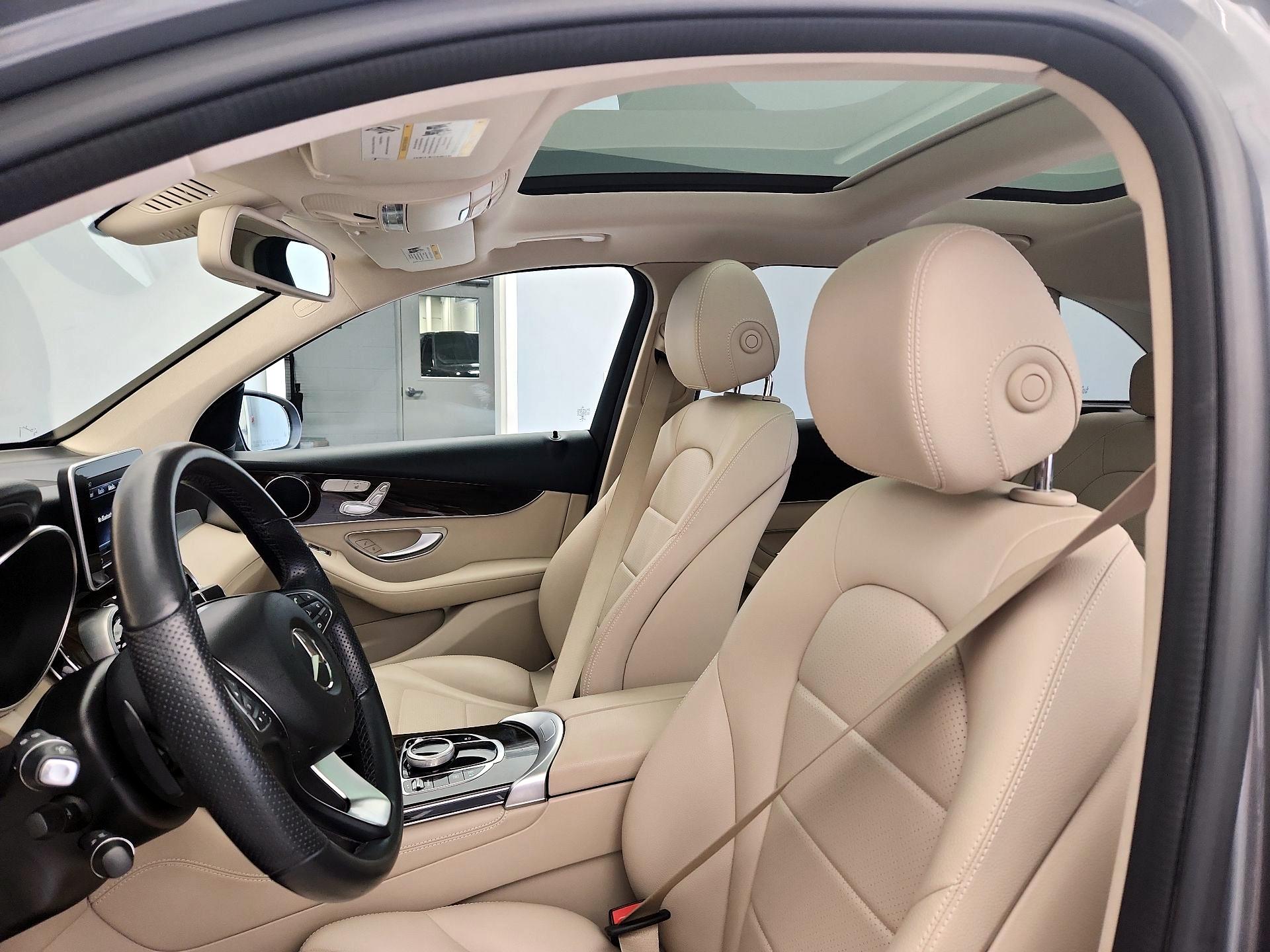 Thumbnail: 2019 Mercedes-Benz GLC - 18