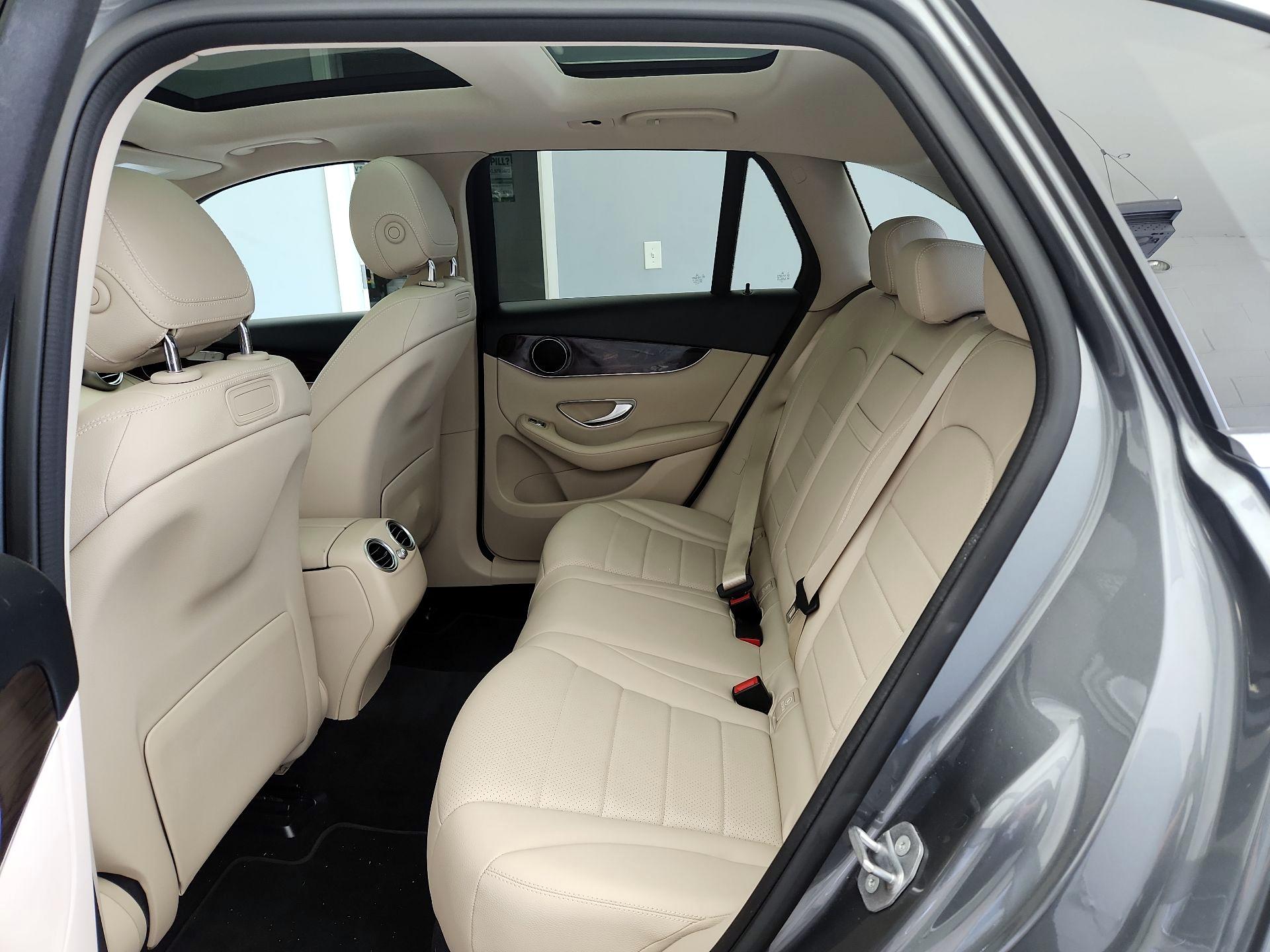 Thumbnail: 2019 Mercedes-Benz GLC - 19