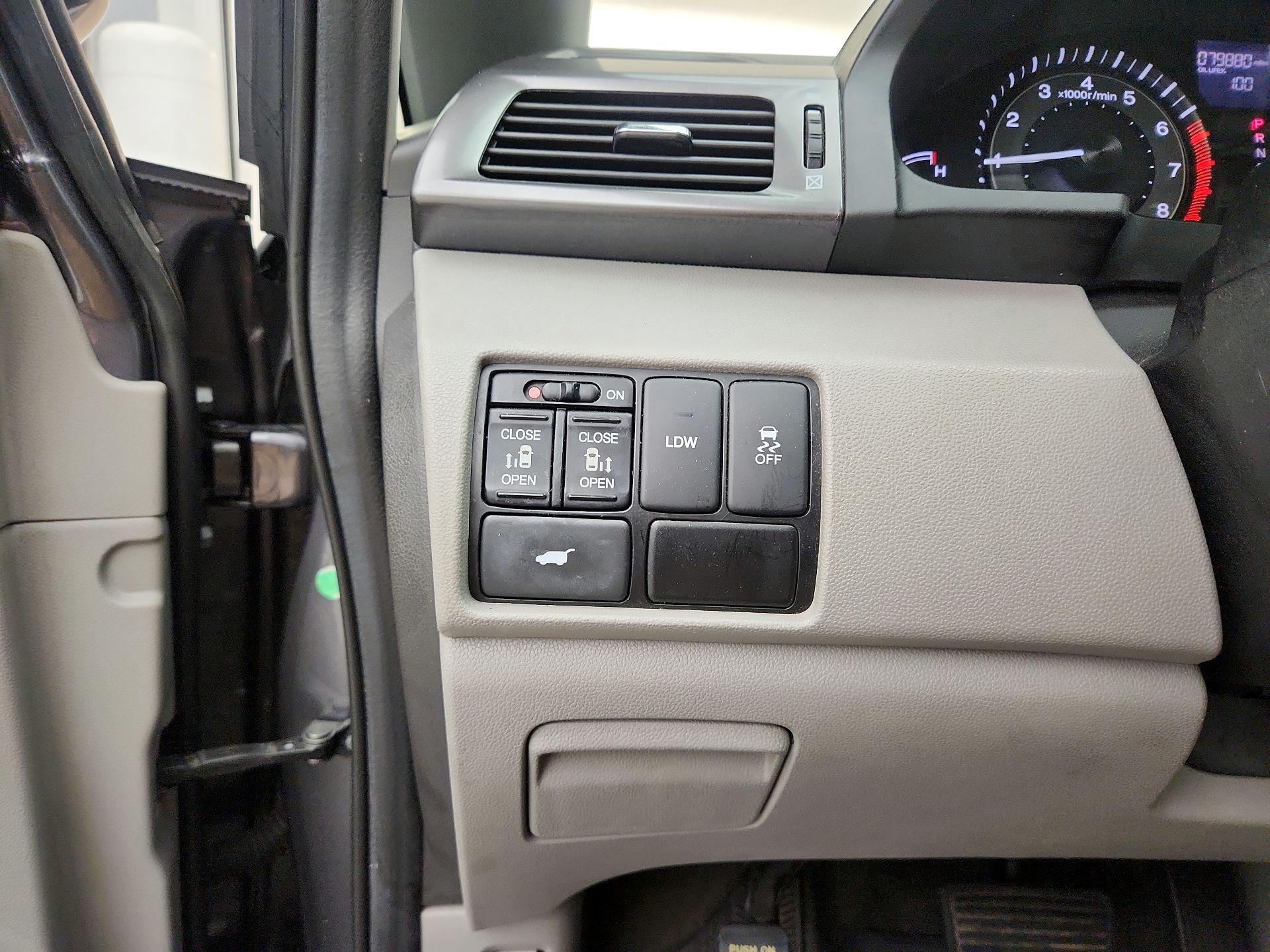 Thumbnail: 2014 Honda Odyssey - 13