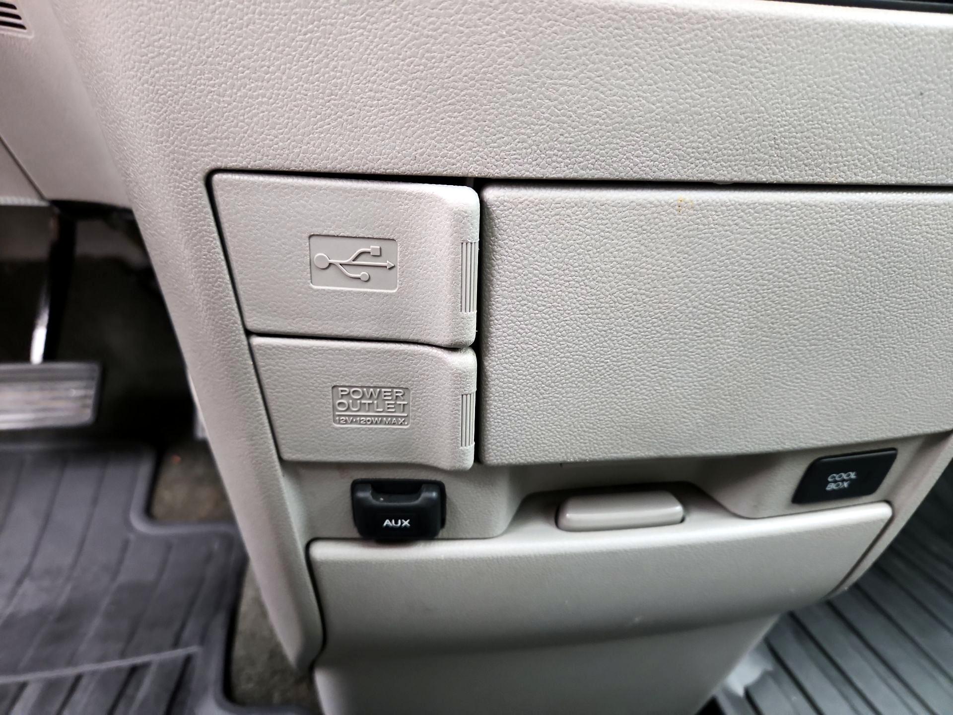 Thumbnail: 2014 Honda Odyssey - 19