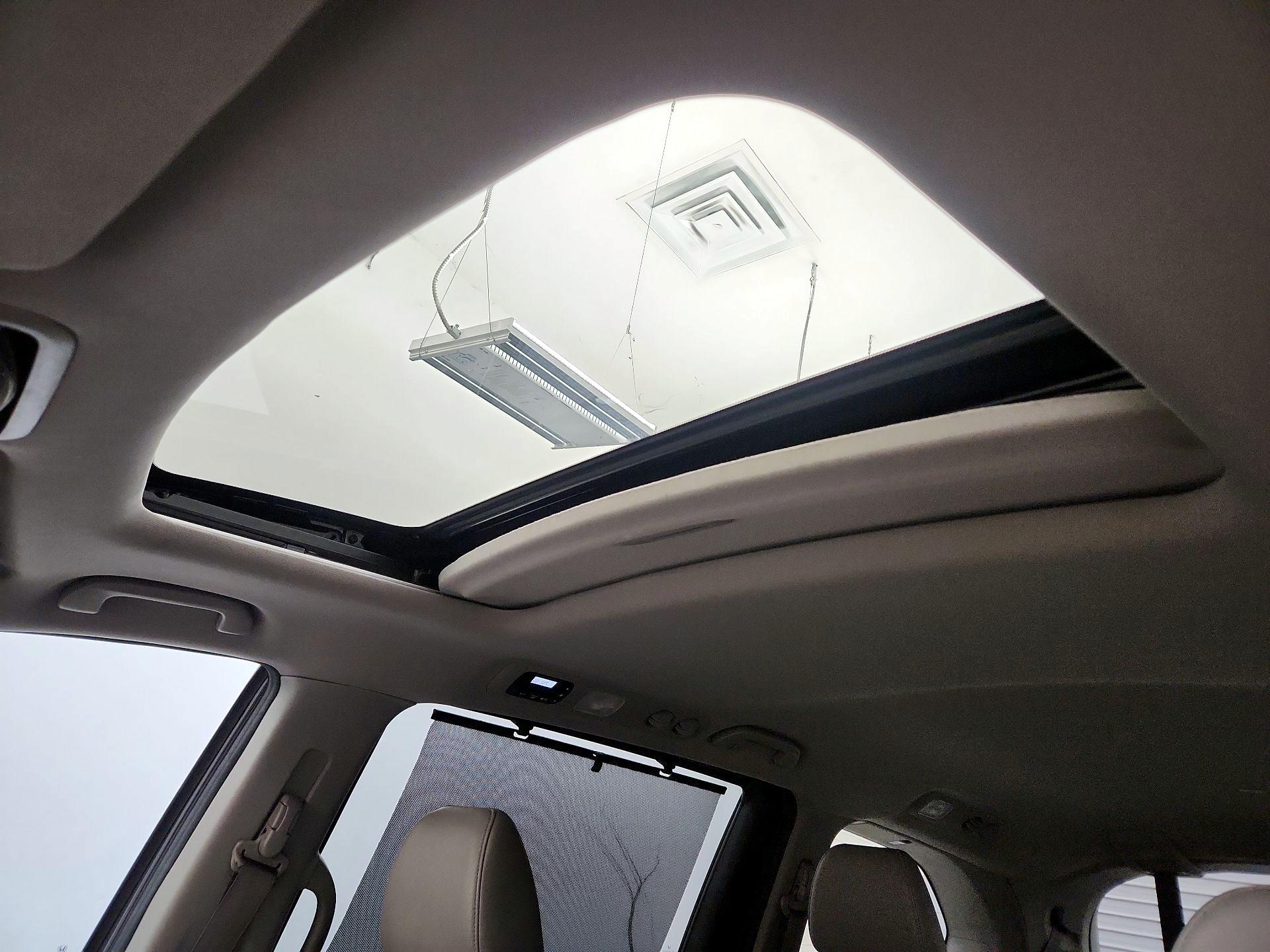 Thumbnail: 2014 Honda Odyssey - 20