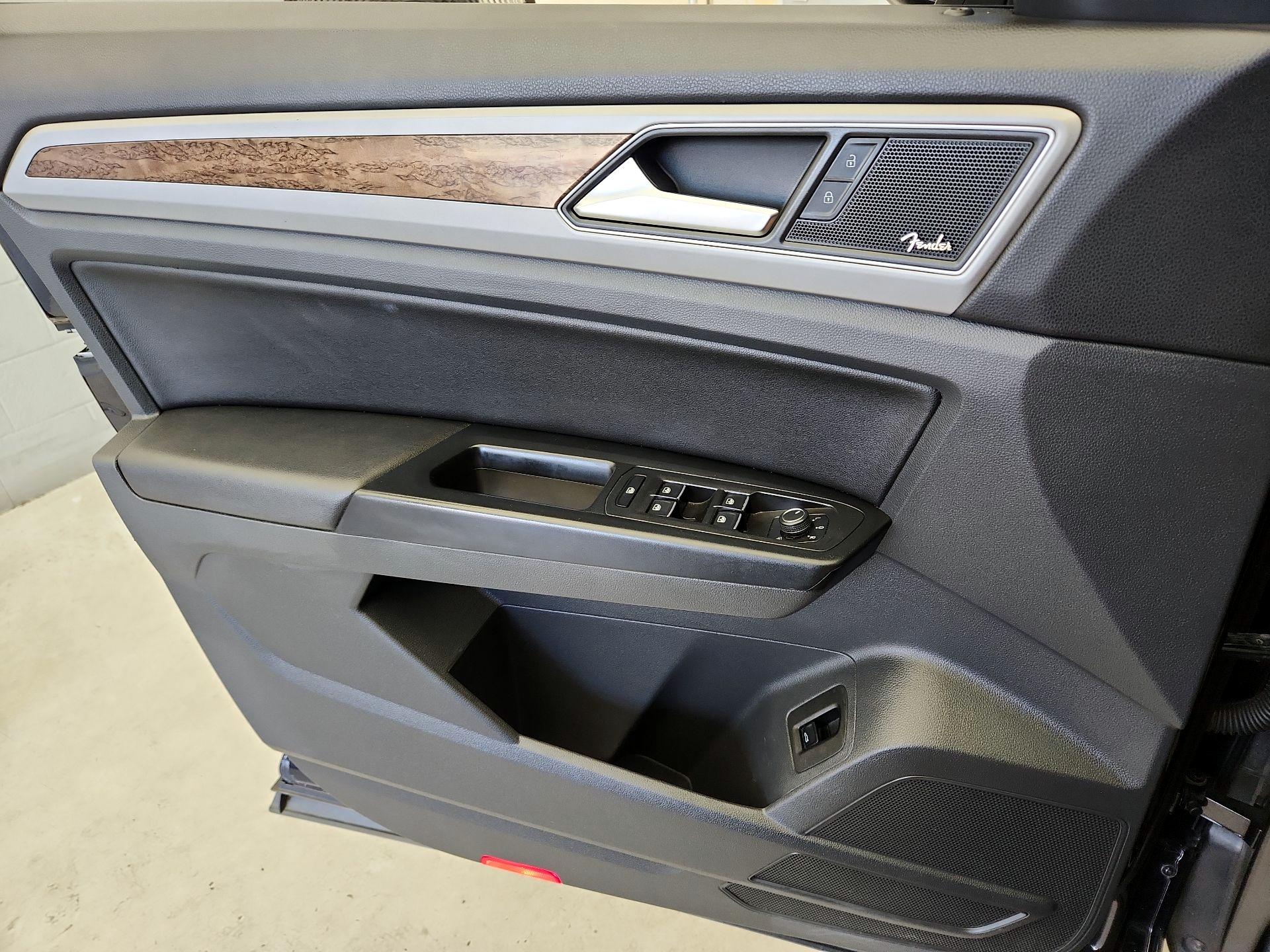 Thumbnail: 2019 Volkswagen Atlas - 12