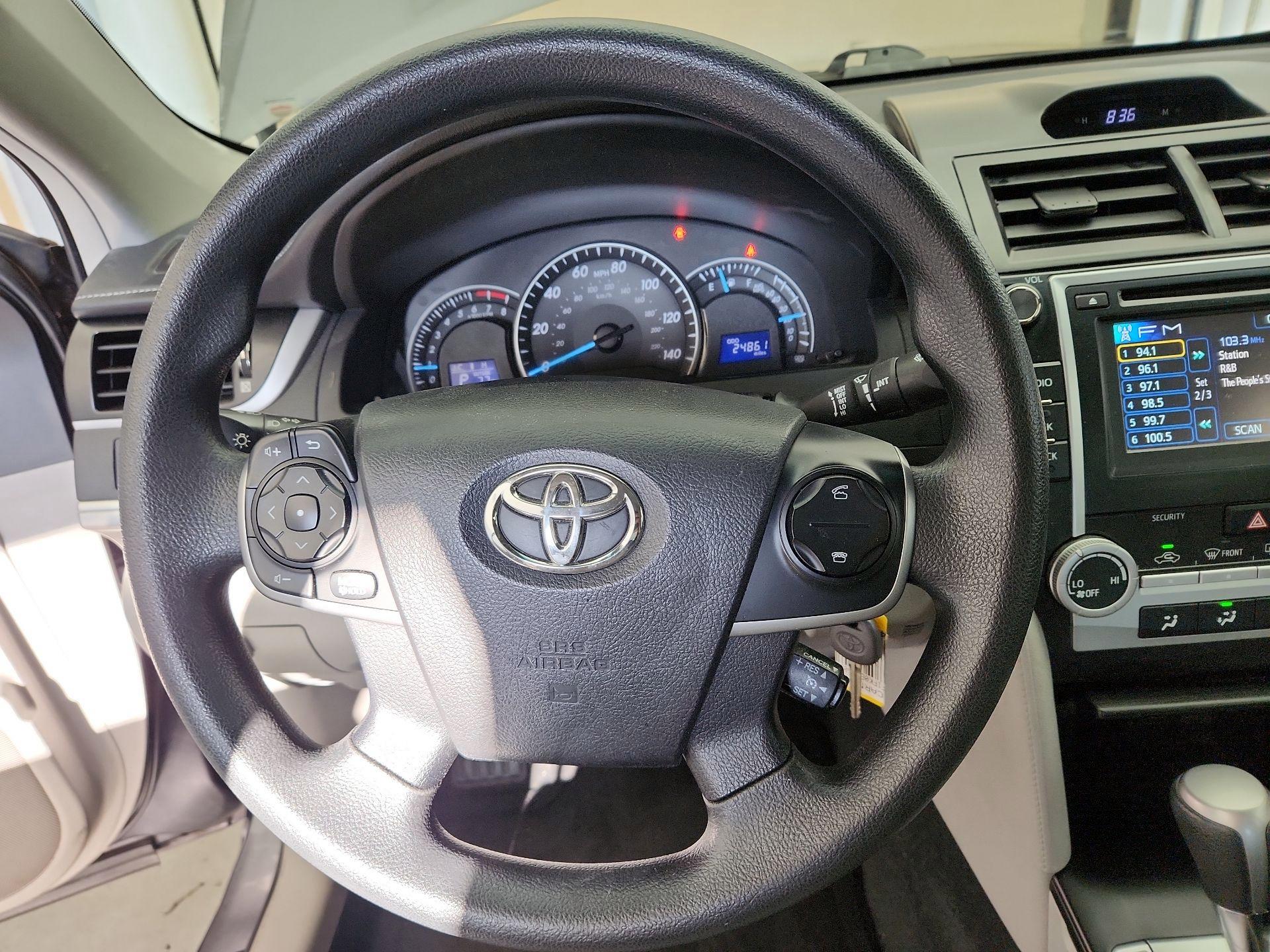 Thumbnail: 2014 Toyota Camry - 10