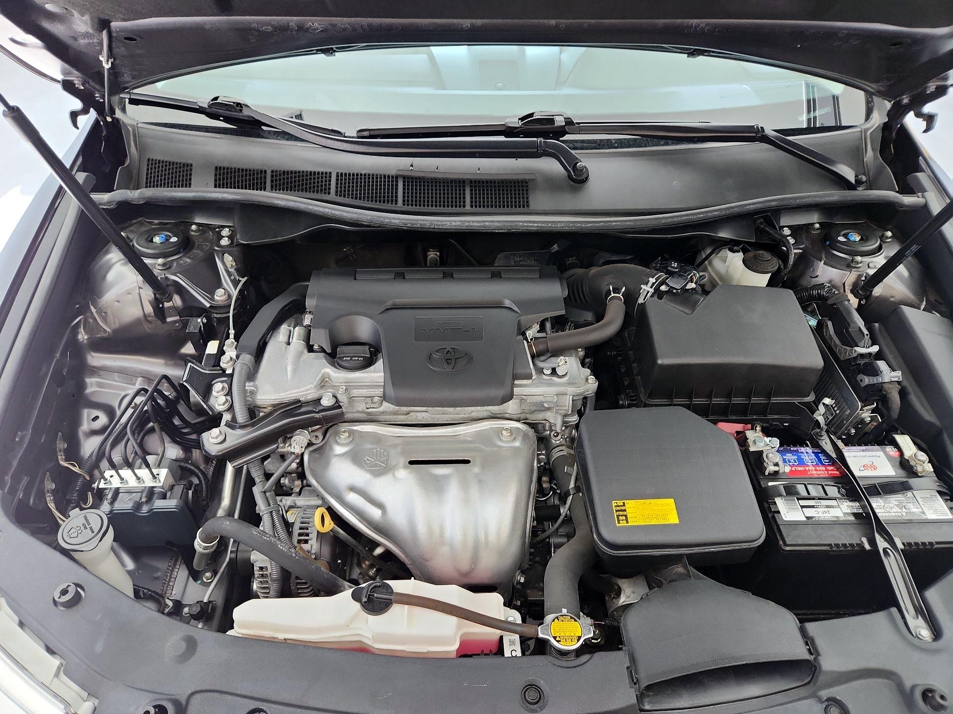 Thumbnail: 2014 Toyota Camry - 20