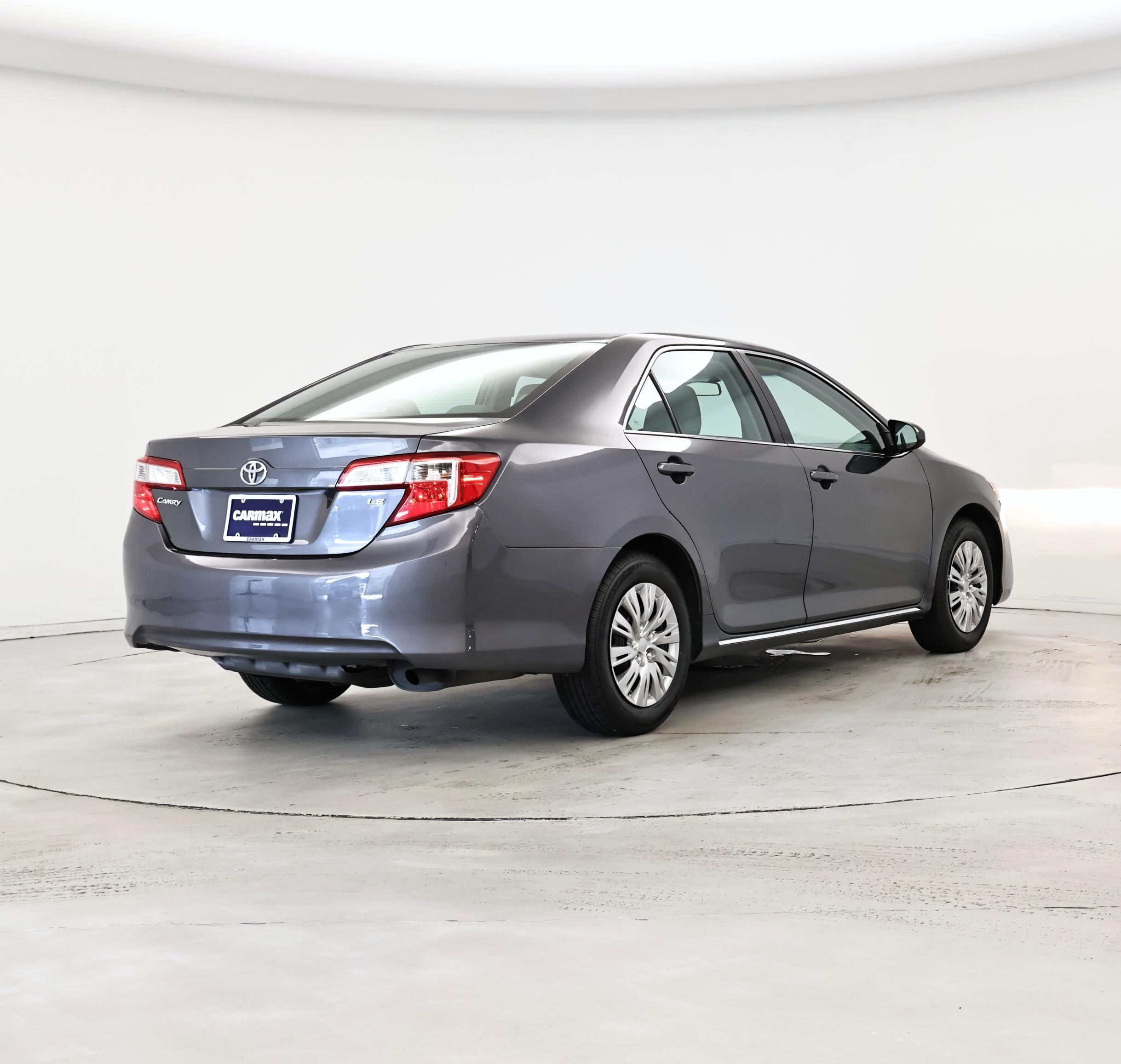 Thumbnail: 2014 Toyota Camry - 8