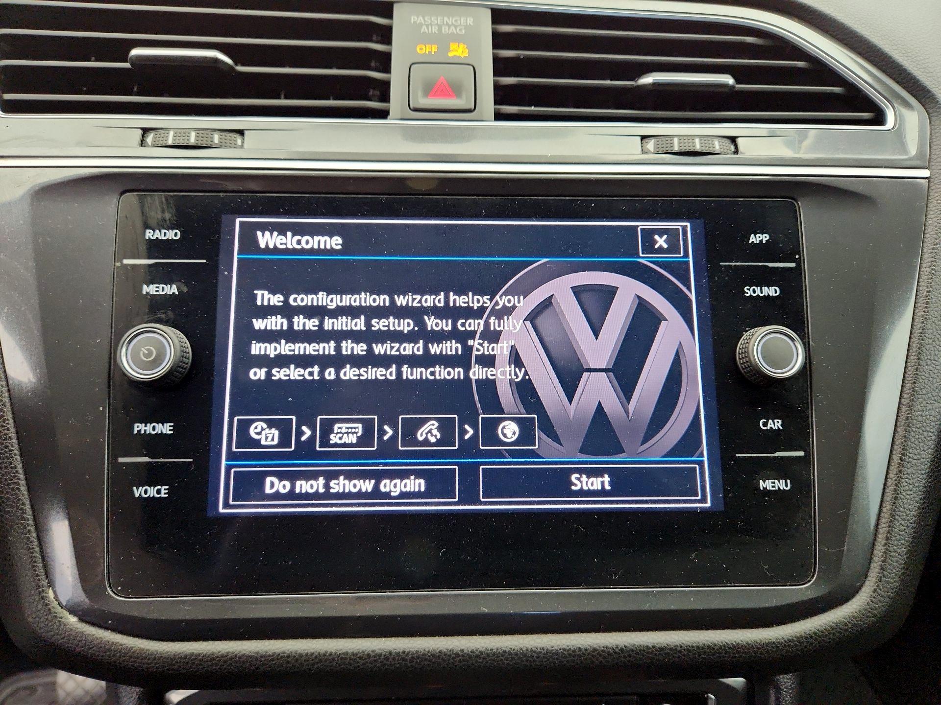 Thumbnail: 2020 Volkswagen Tiguan - 14