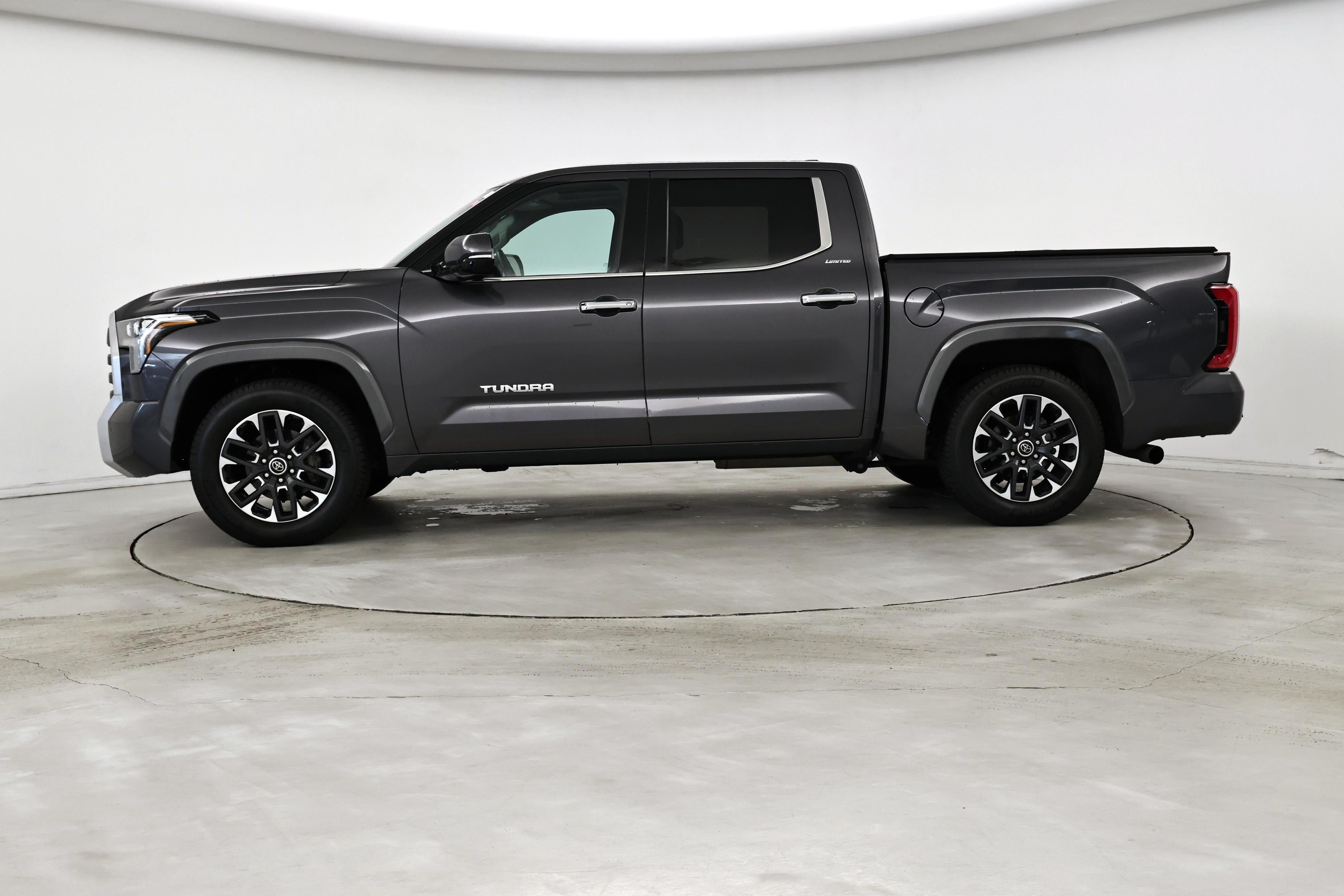 Thumbnail: 2022 Toyota Tundra - 3