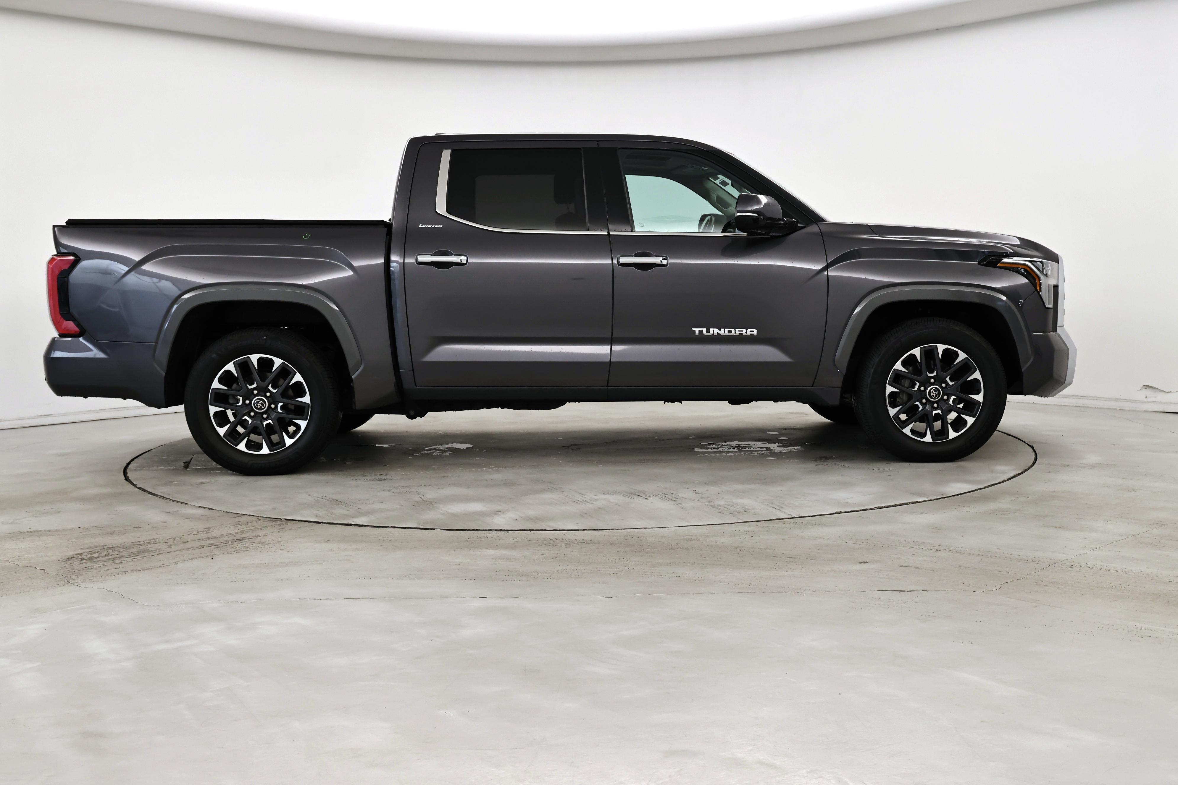 Thumbnail: 2022 Toyota Tundra - 7