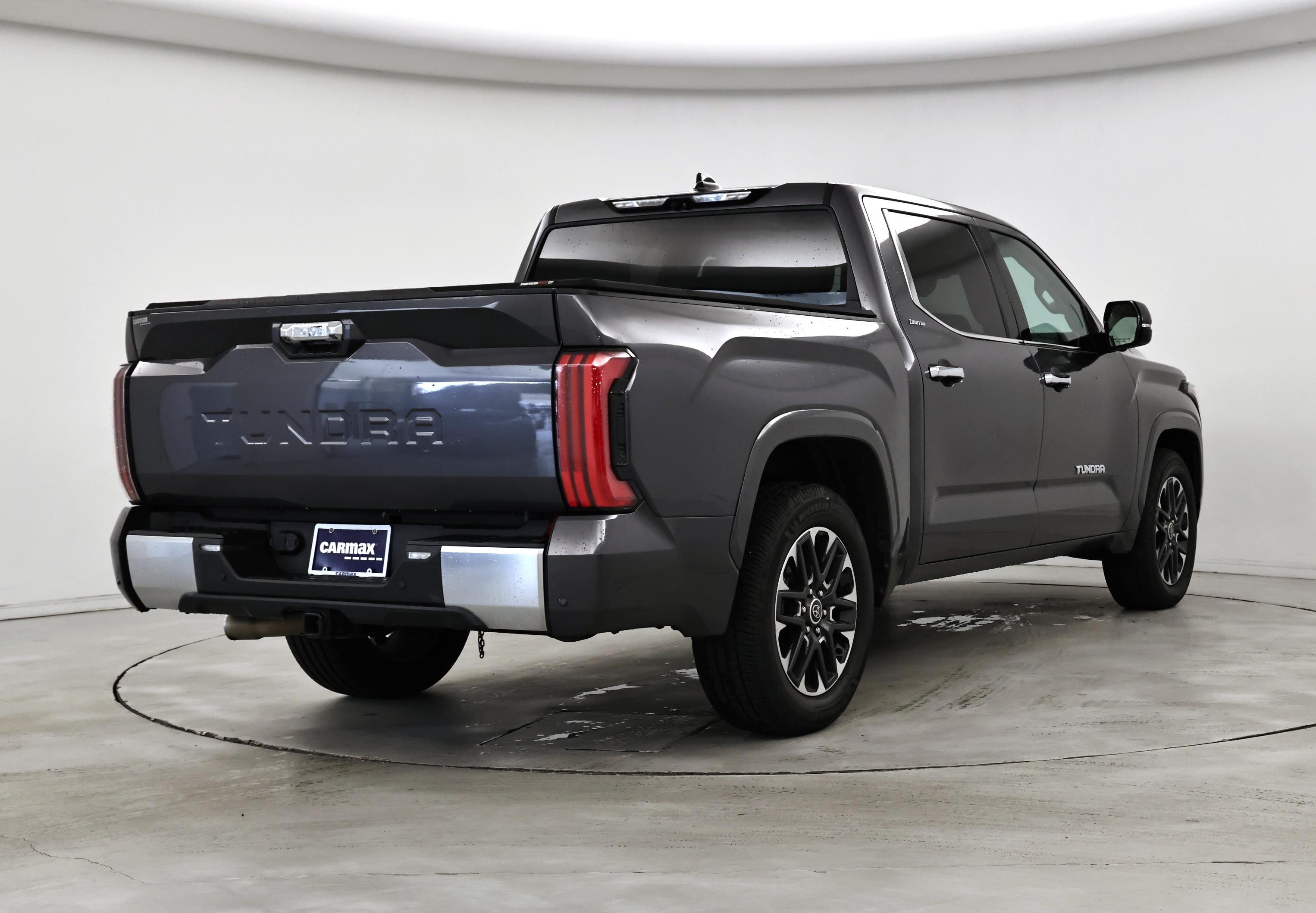 Thumbnail: 2022 Toyota Tundra - 8