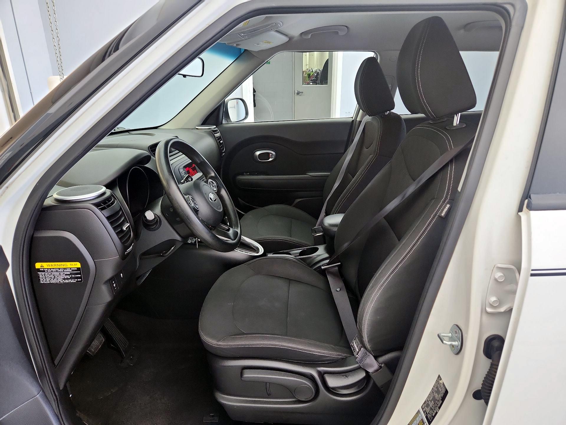 Thumbnail: 2014 Kia Soul - 11