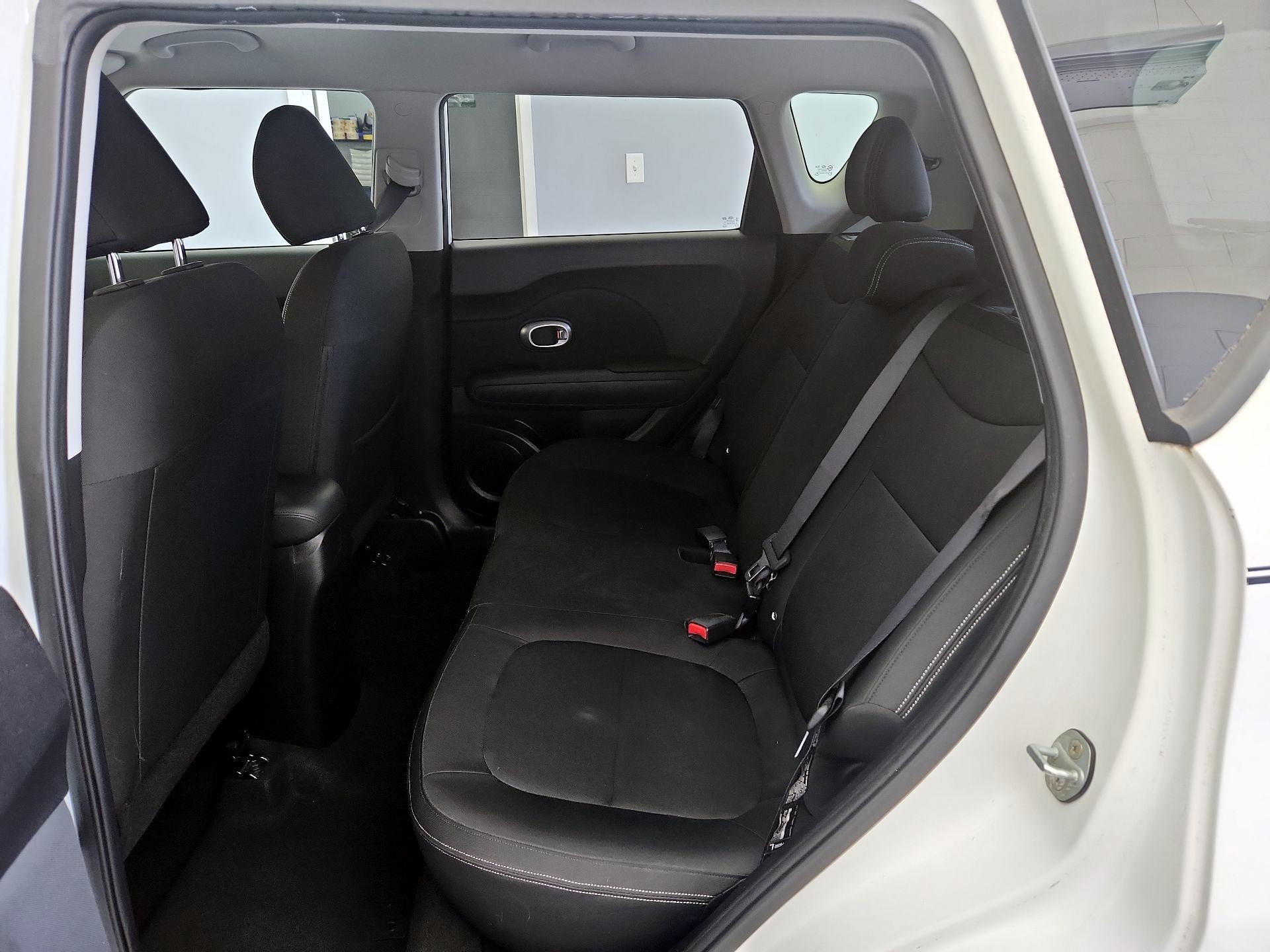 Thumbnail: 2014 Kia Soul - 18