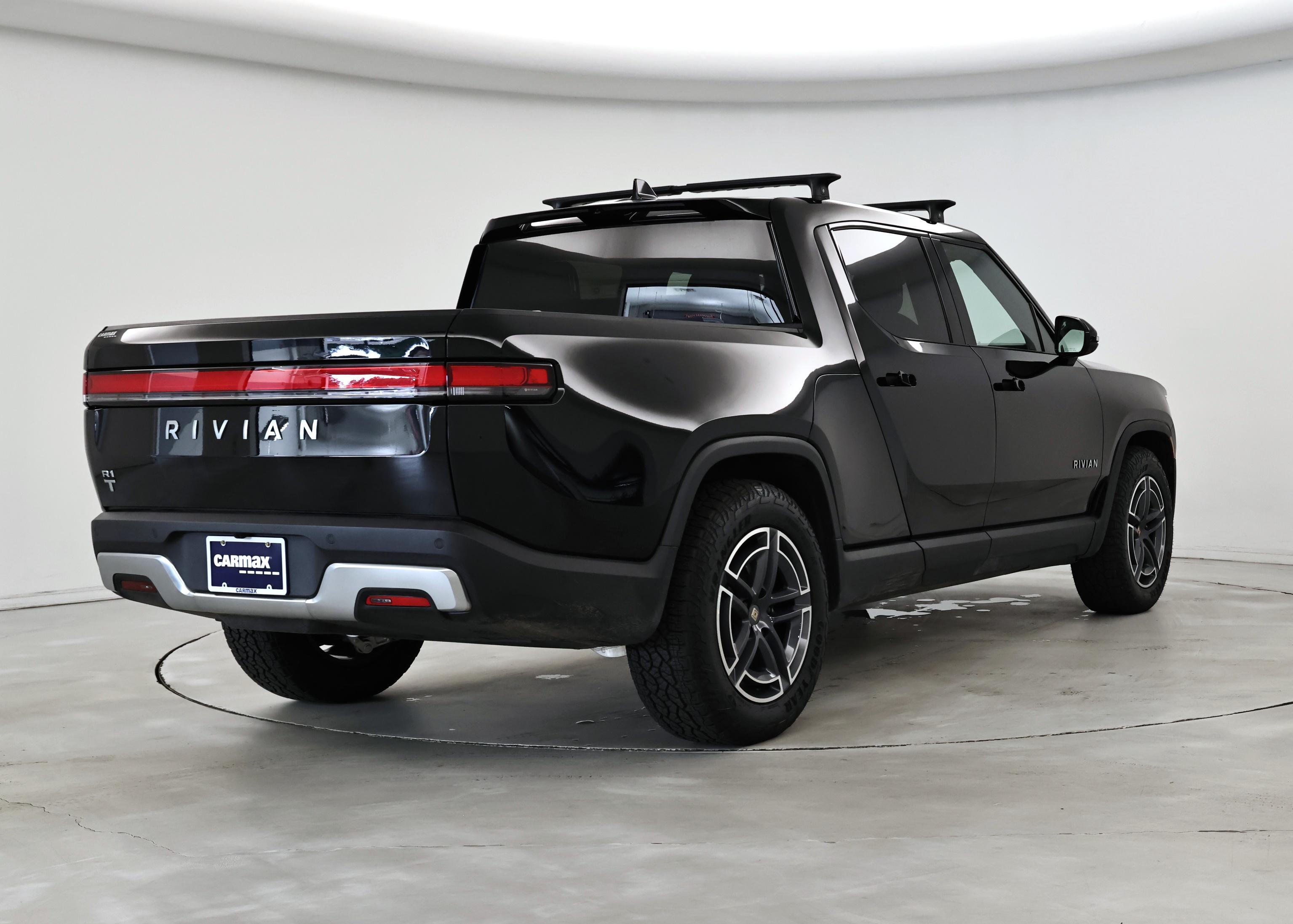 Thumbnail: 2025 Rivian R1T - 8