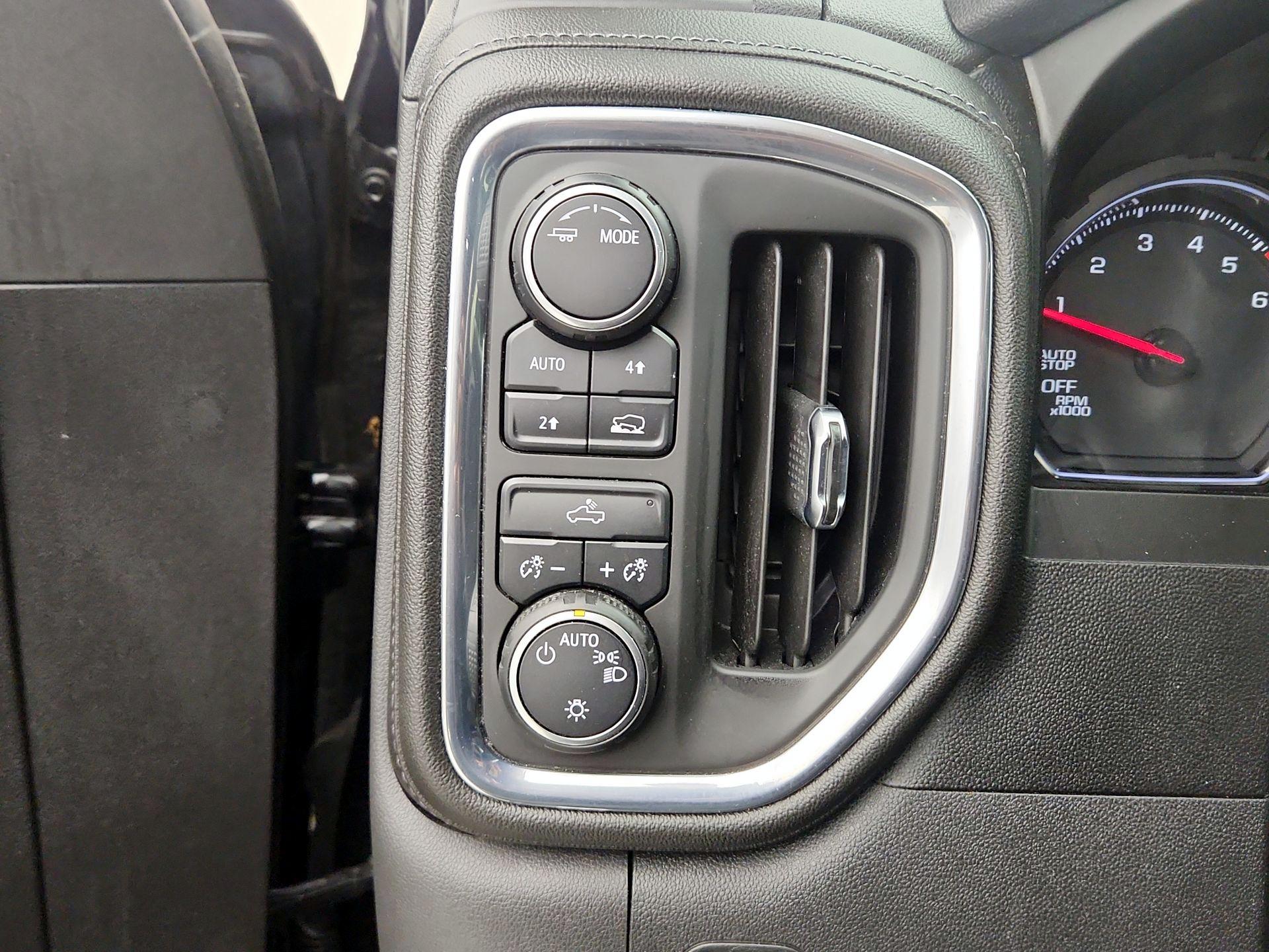 Thumbnail: 2021 Chevrolet Silverado 1500 - 13
