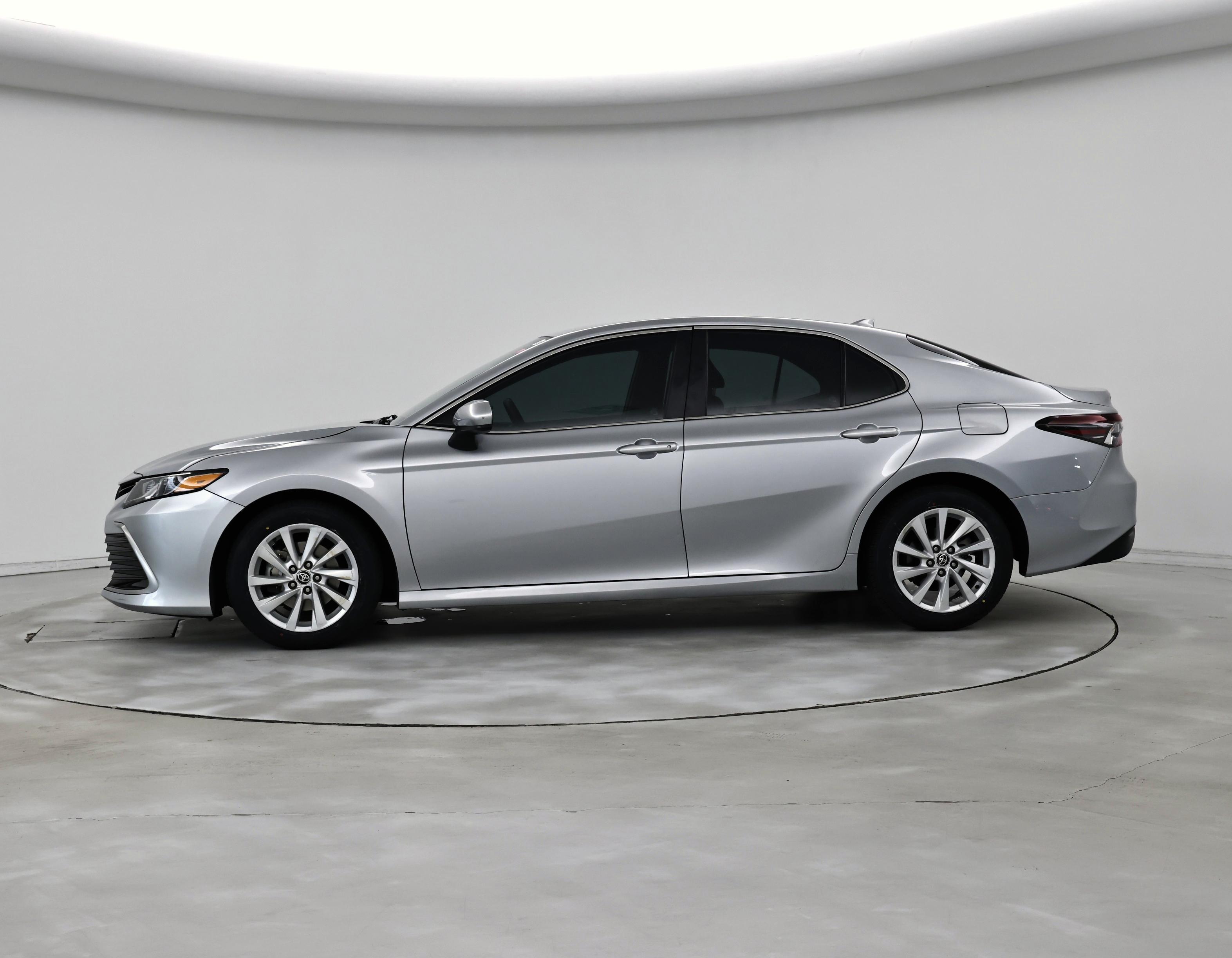 Thumbnail: 2022 Toyota Camry - 3