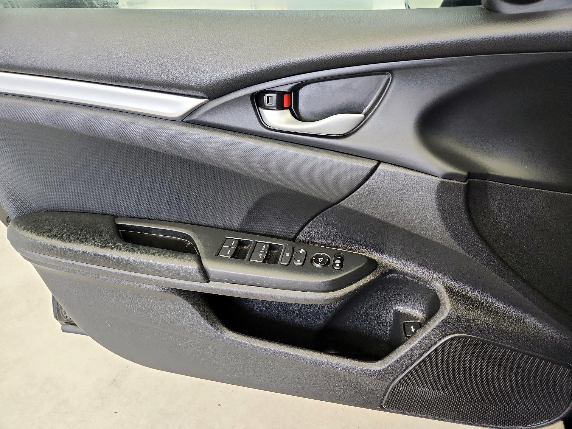 Thumbnail: 2020 Honda Civic - 12