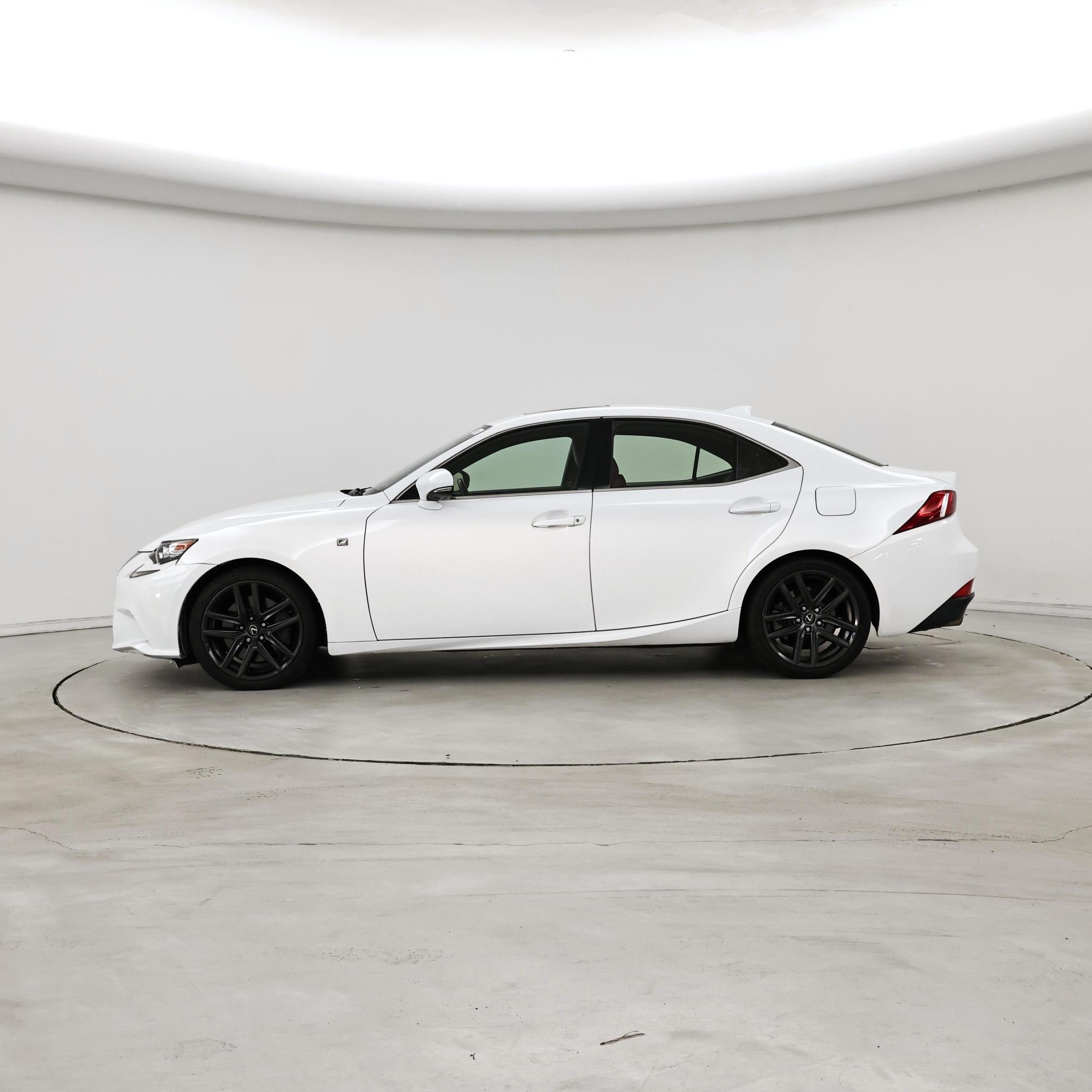Thumbnail: 2016 Lexus IS - 3