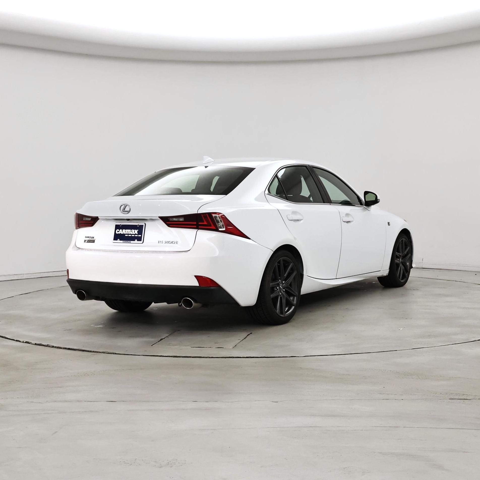 Thumbnail: 2016 Lexus IS - 8