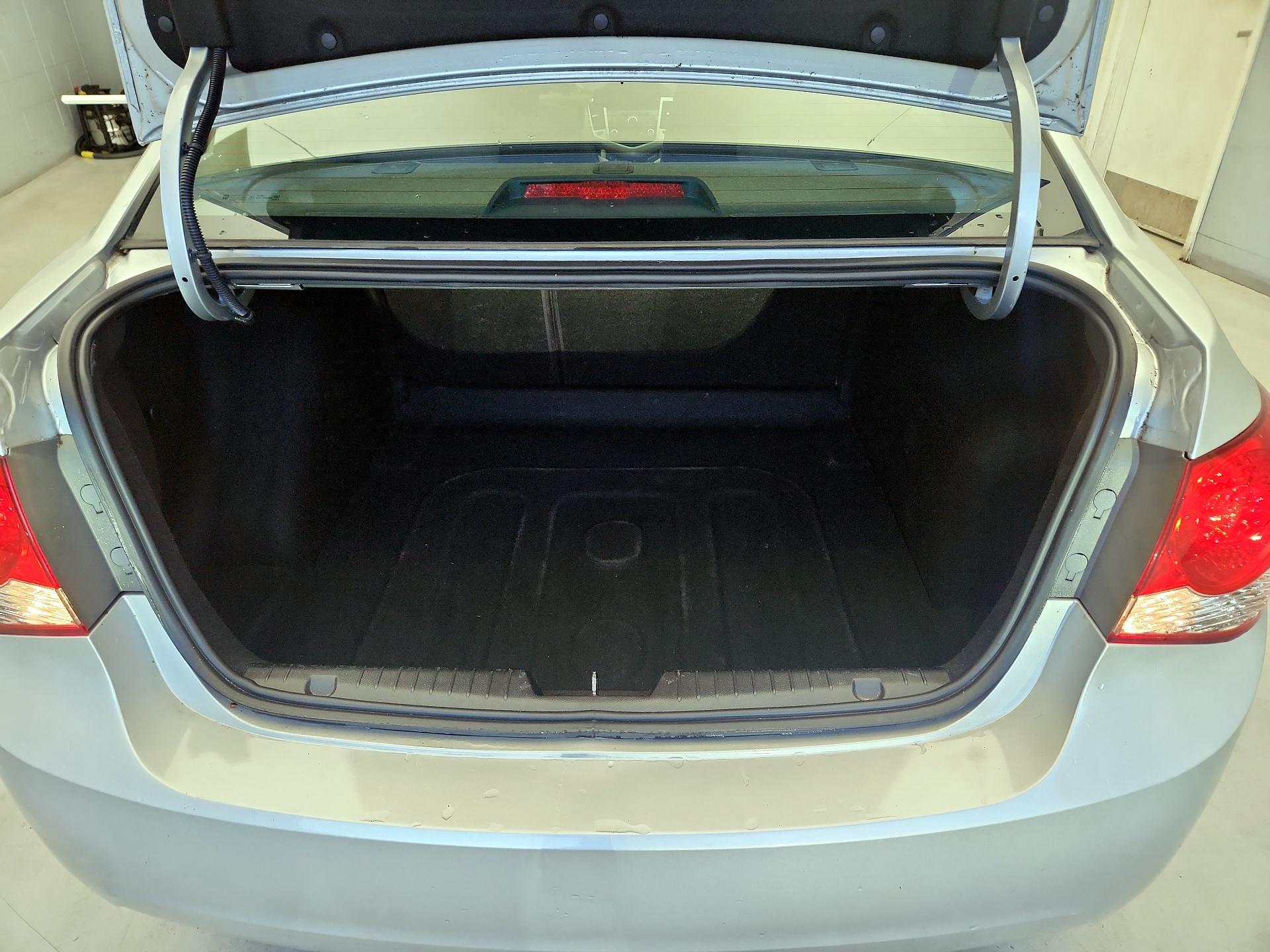 Thumbnail: 2014 Chevrolet Cruze - 19