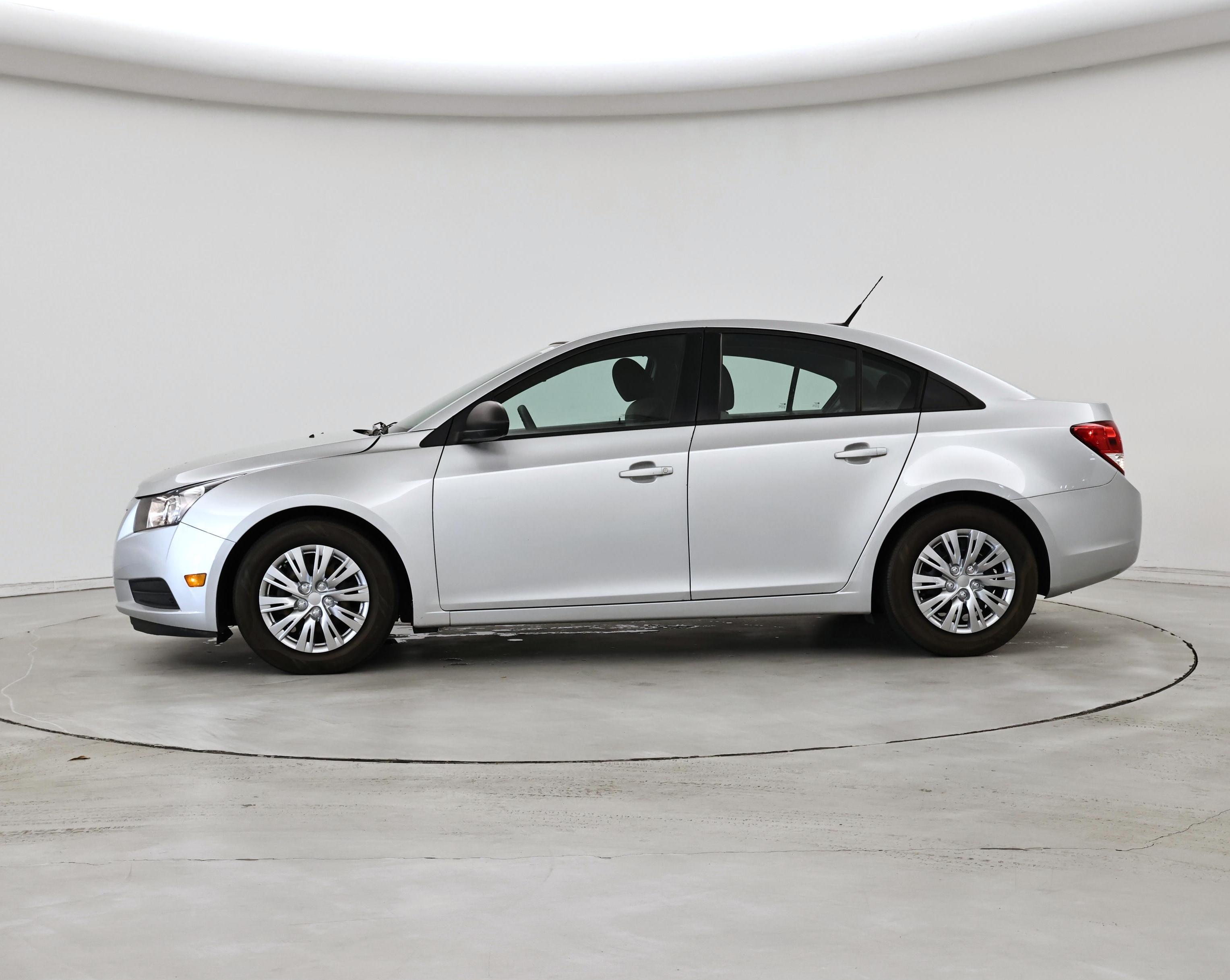 Thumbnail: 2014 Chevrolet Cruze - 3