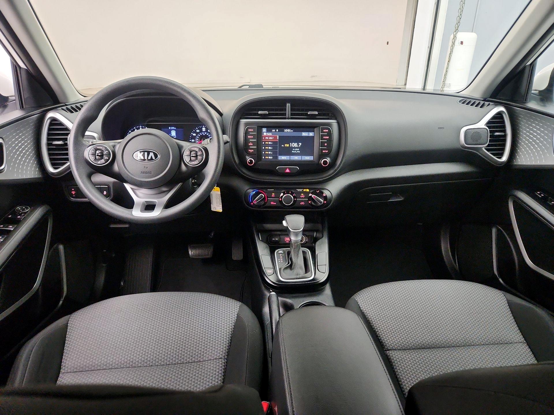 Thumbnail: 2020 Kia Soul - 9
