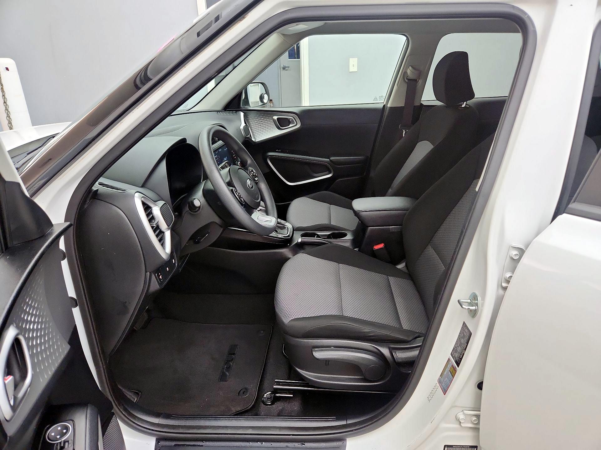 Thumbnail: 2020 Kia Soul - 11