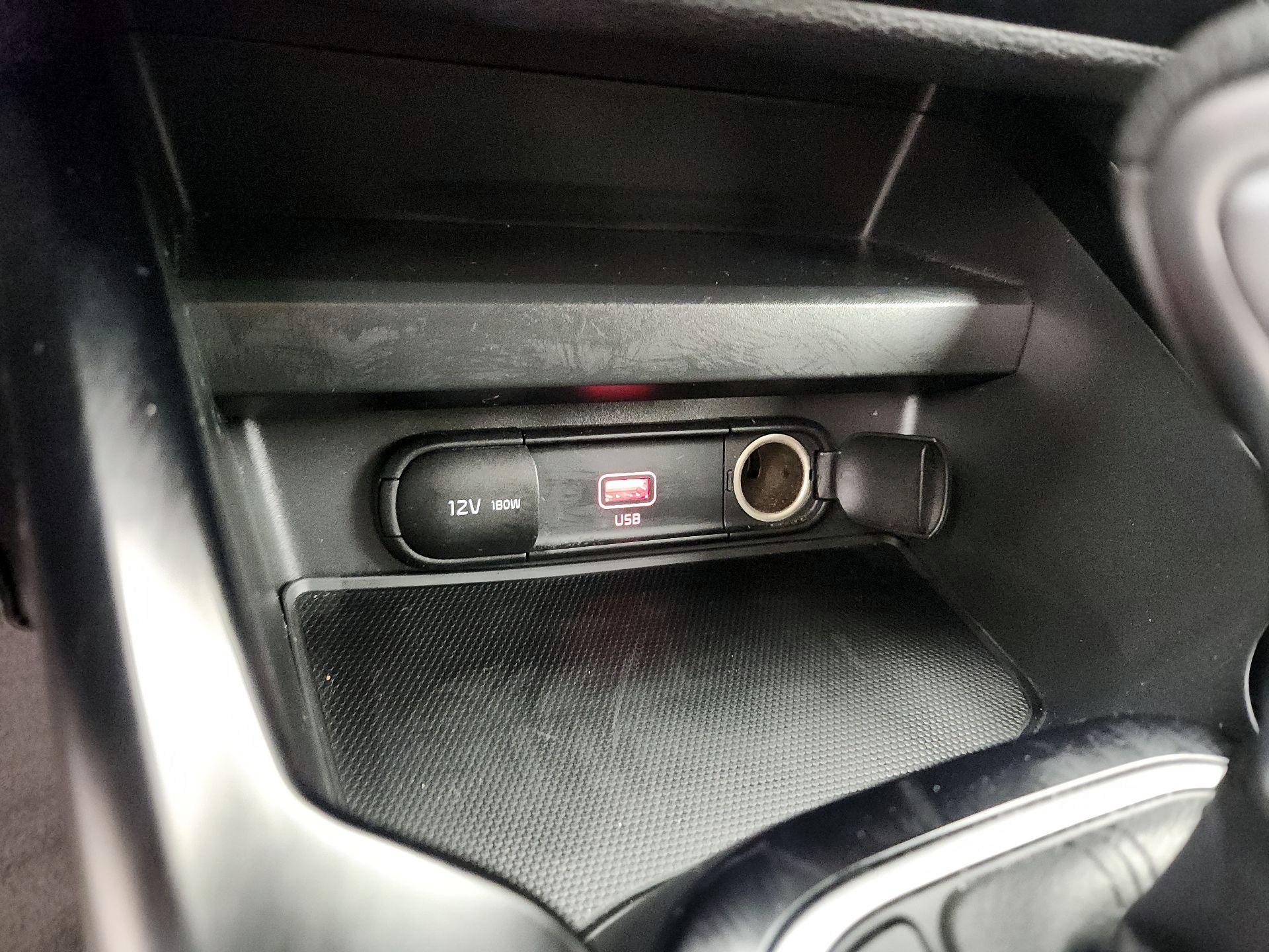 Thumbnail: 2020 Kia Soul - 18