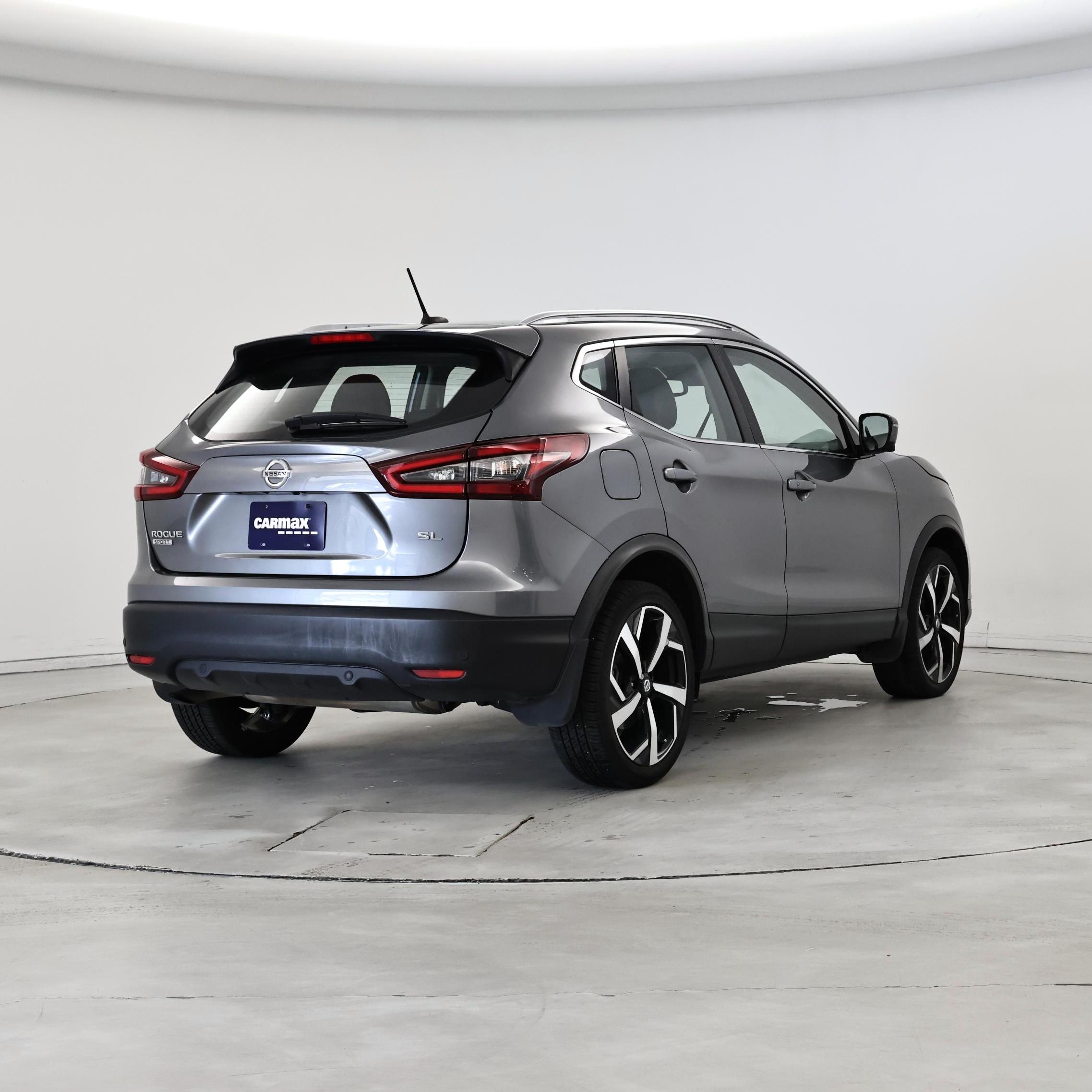 Thumbnail: 2022 Nissan Rogue Sport - 8