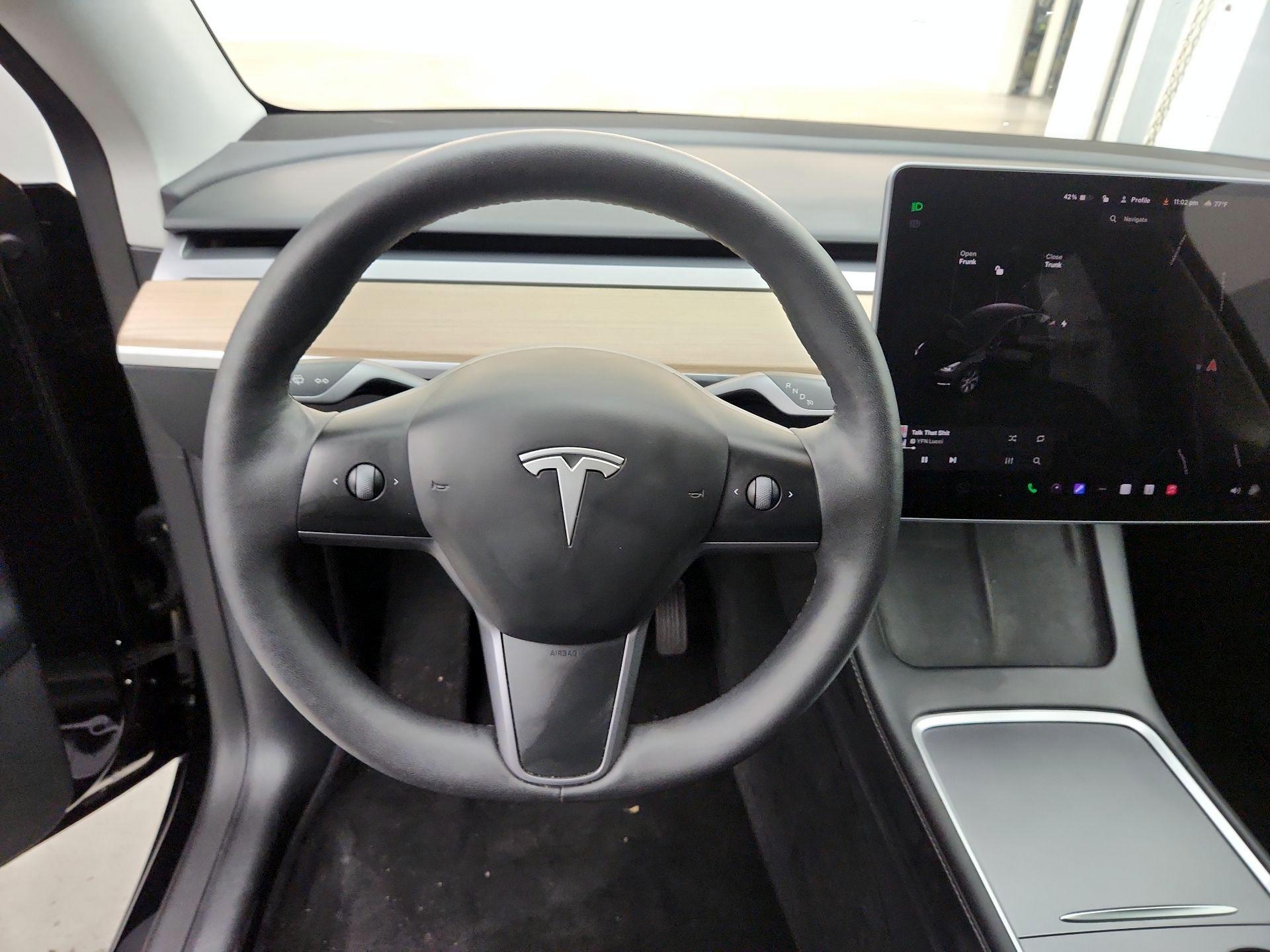 Thumbnail: 2023 Tesla Model Y - 10