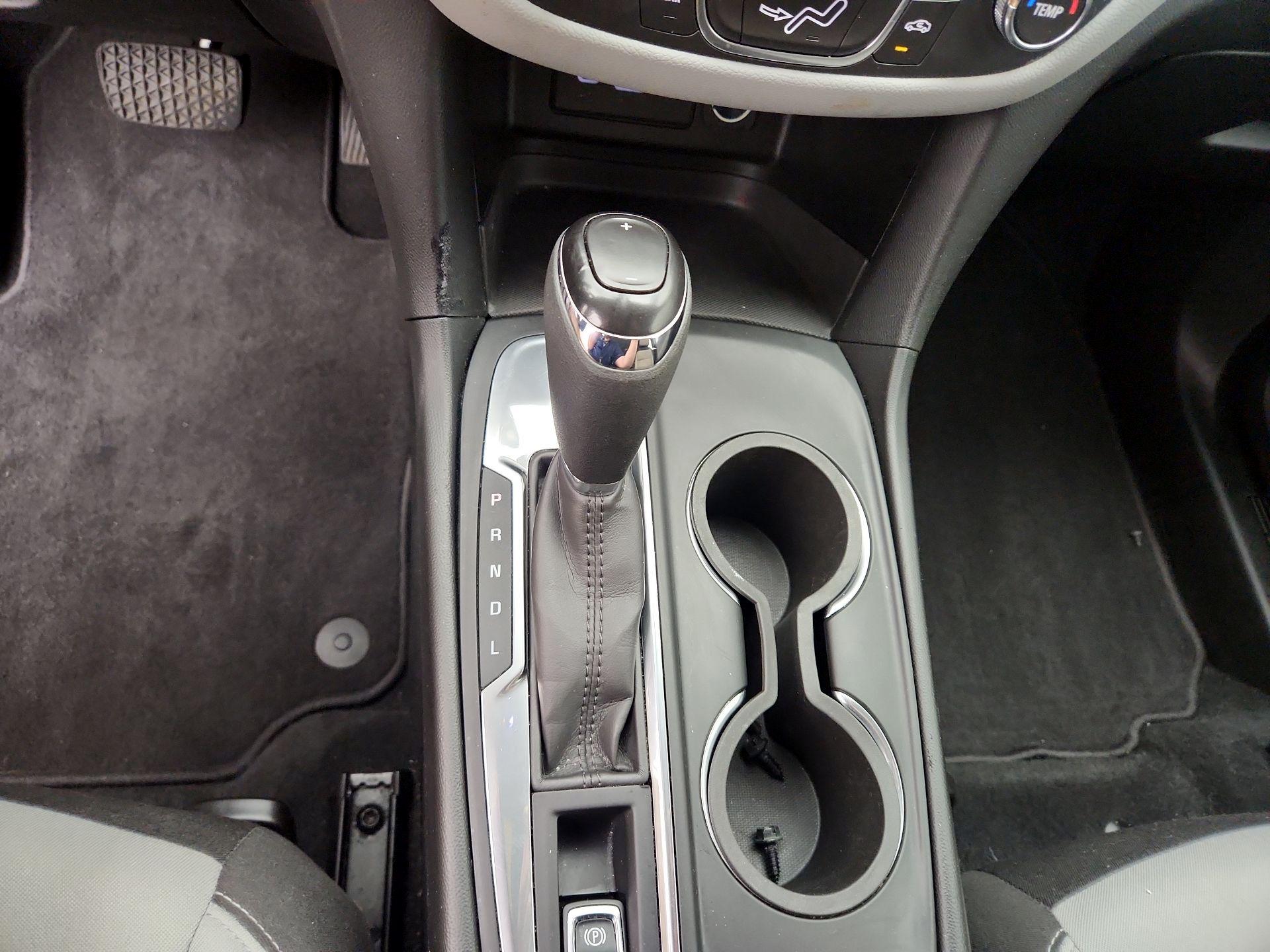 Thumbnail: 2019 Chevrolet Equinox - 18