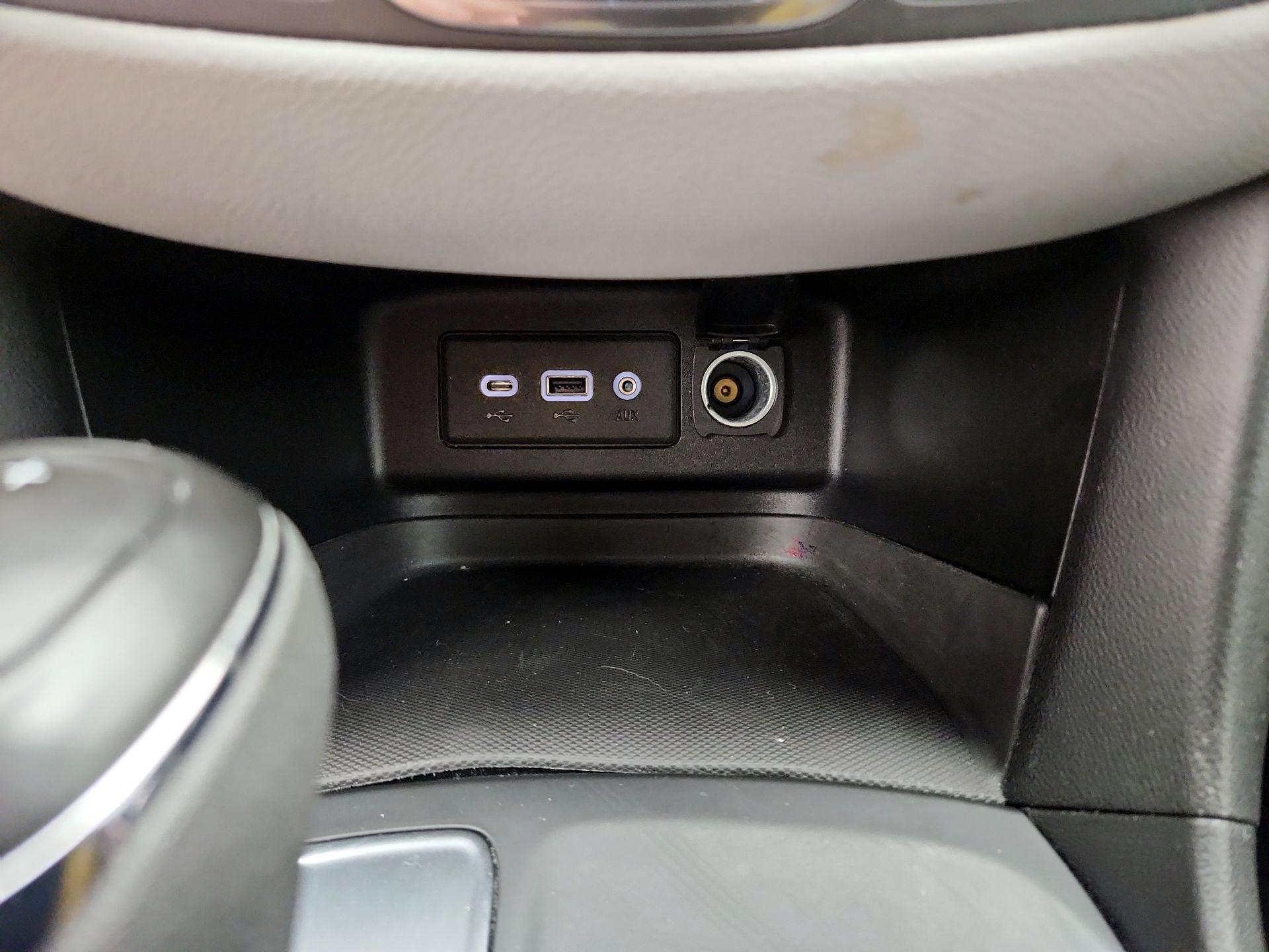 Thumbnail: 2019 Chevrolet Equinox - 19