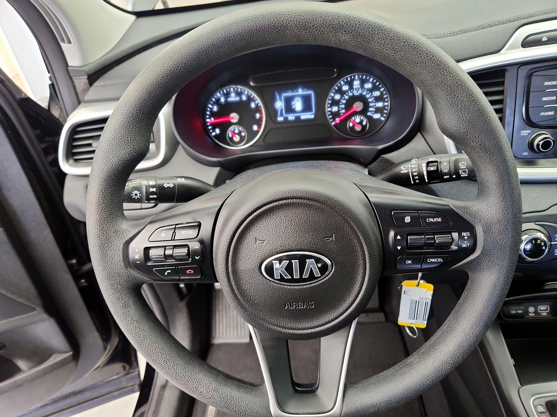 Thumbnail: 2018 Kia Sorento - 10