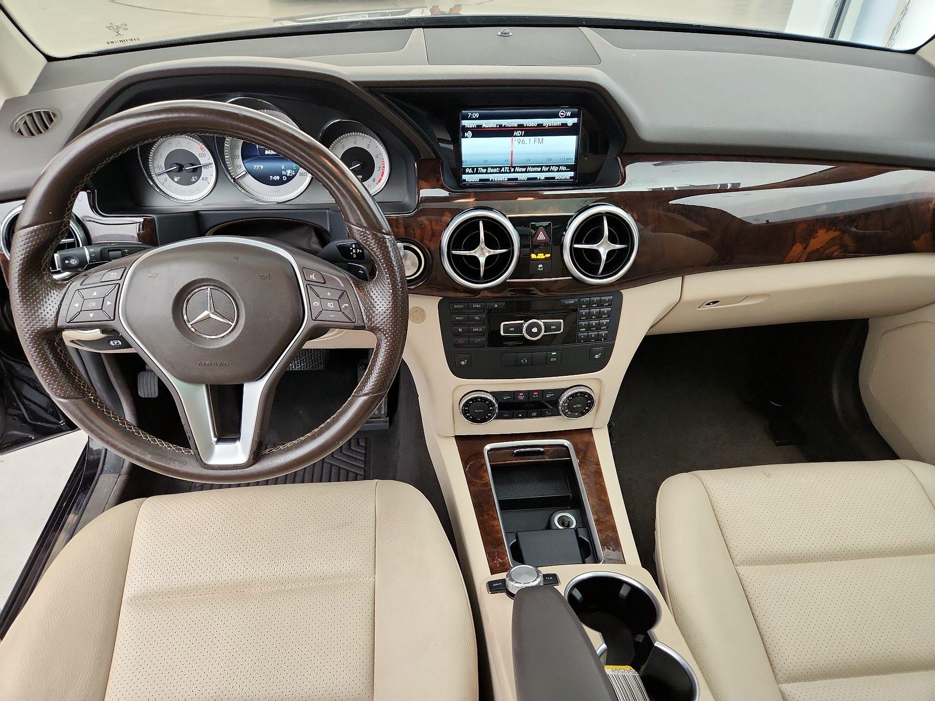 Thumbnail: 2015 Mercedes-Benz GLK - 9