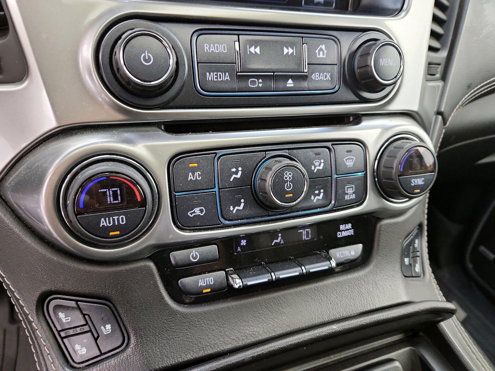 Thumbnail: 2019 Chevrolet Suburban - 16