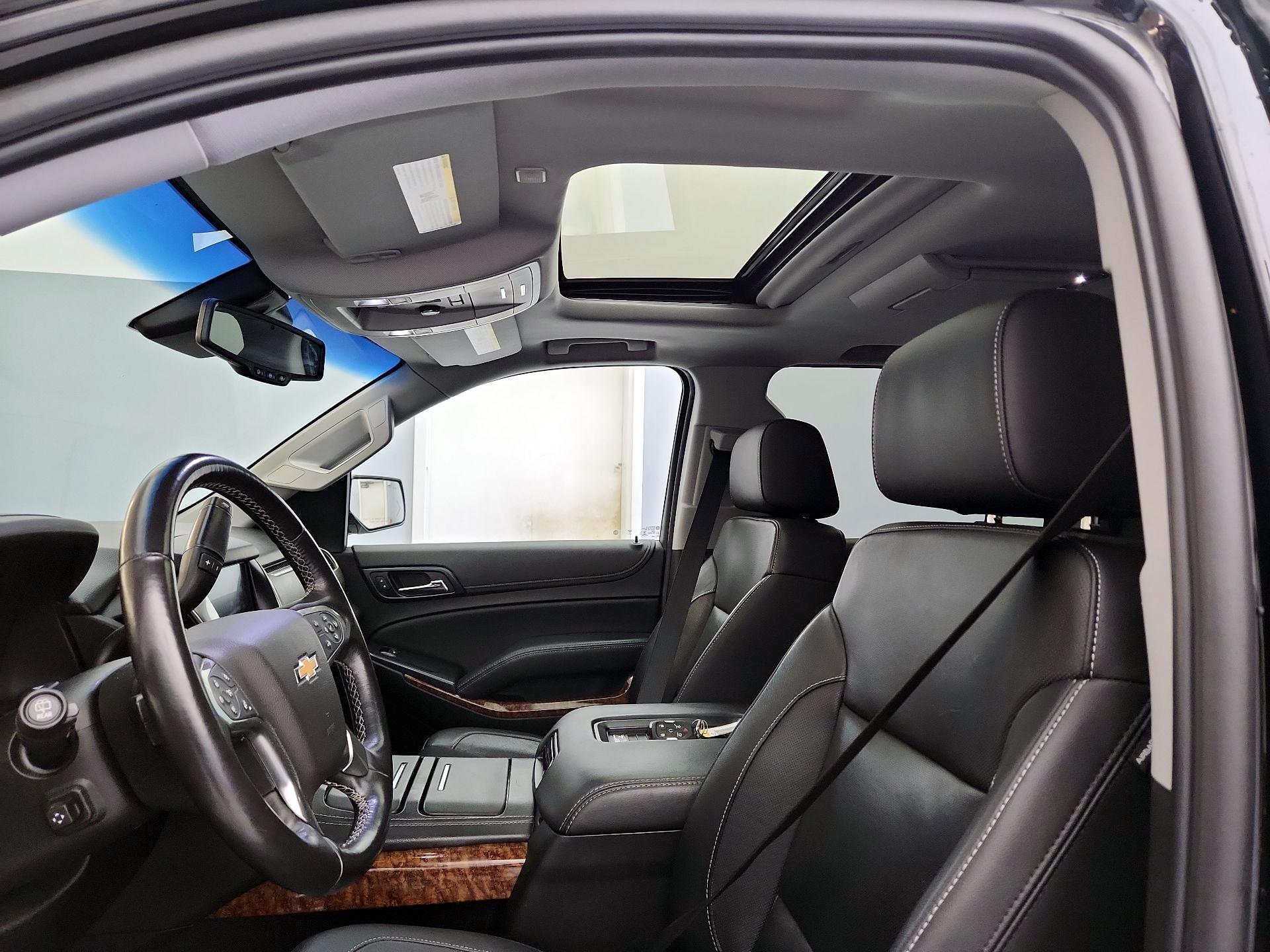 Thumbnail: 2019 Chevrolet Suburban - 19