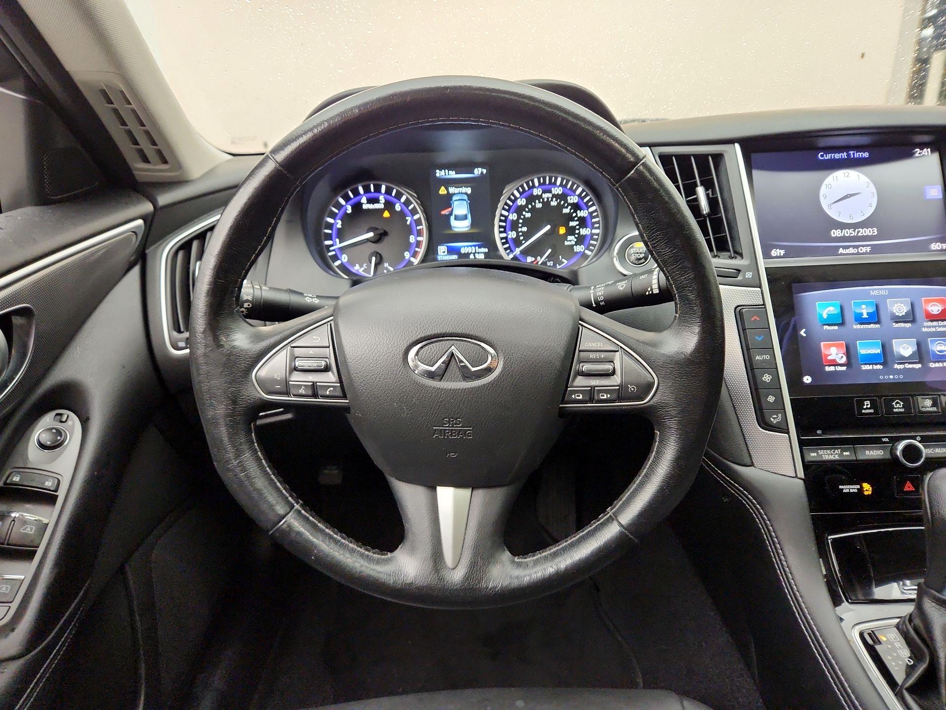 Thumbnail: 2015 INFINITI Q50 - 10