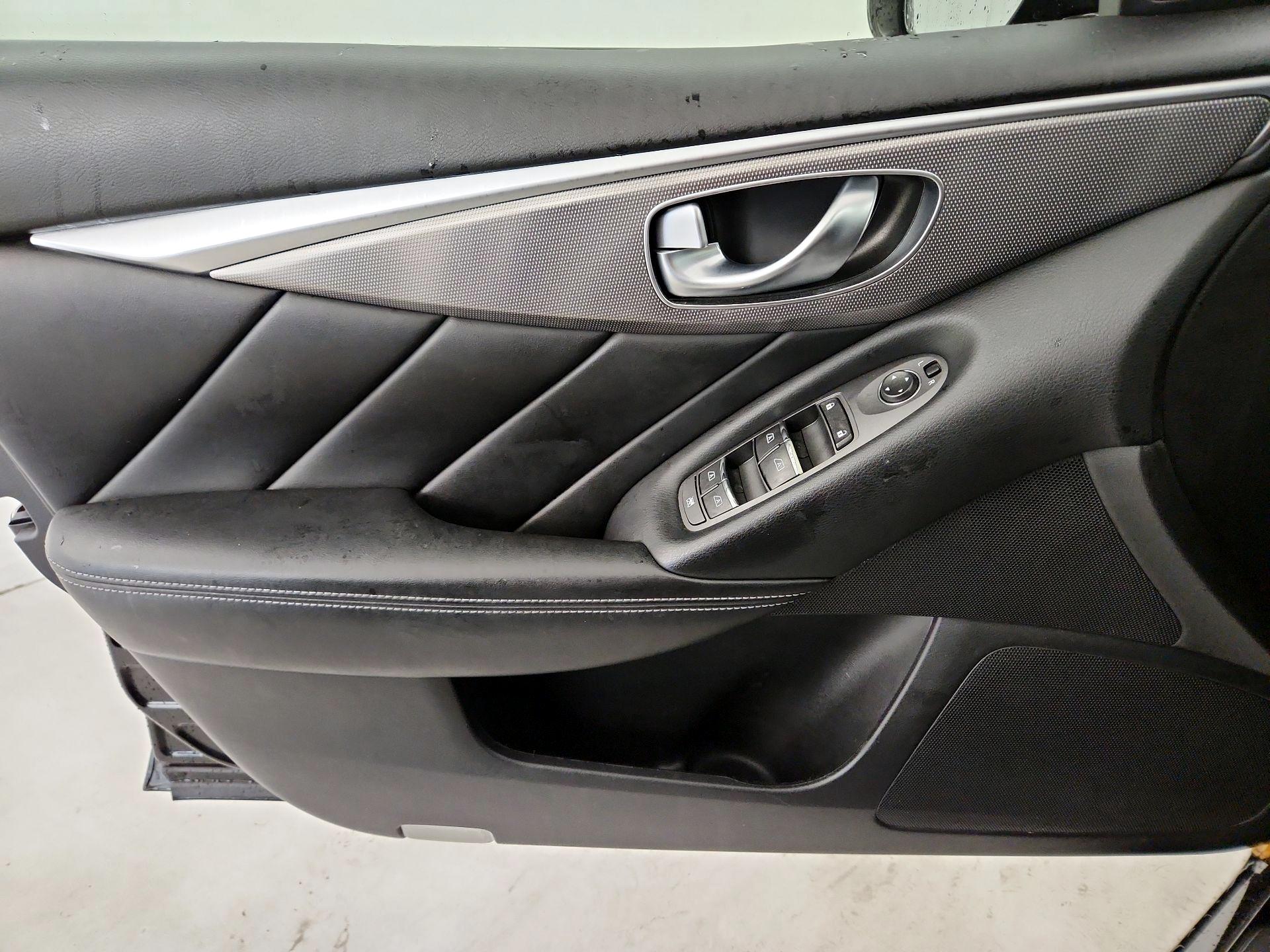 Thumbnail: 2015 INFINITI Q50 - 12