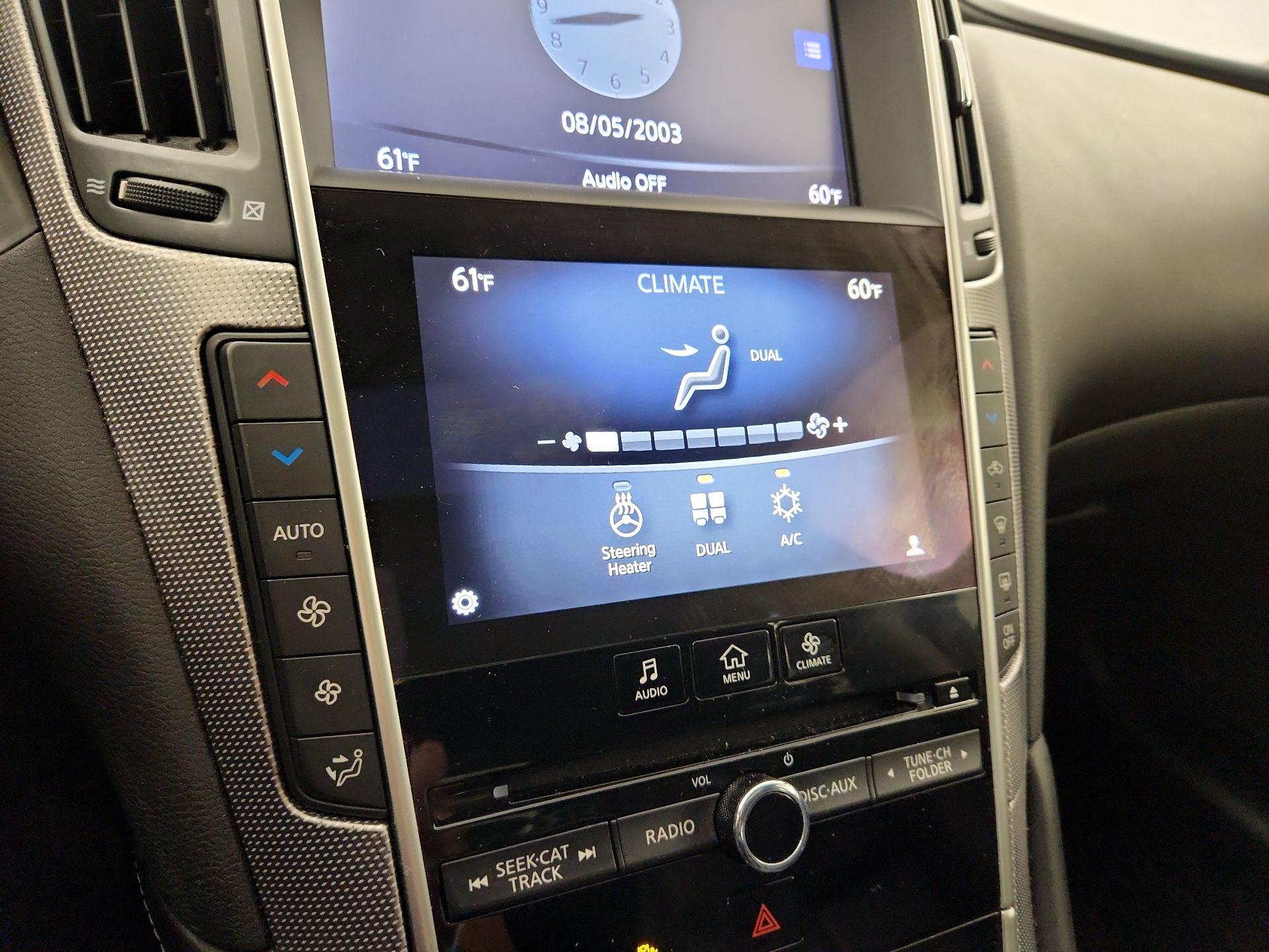 Thumbnail: 2015 INFINITI Q50 - 16