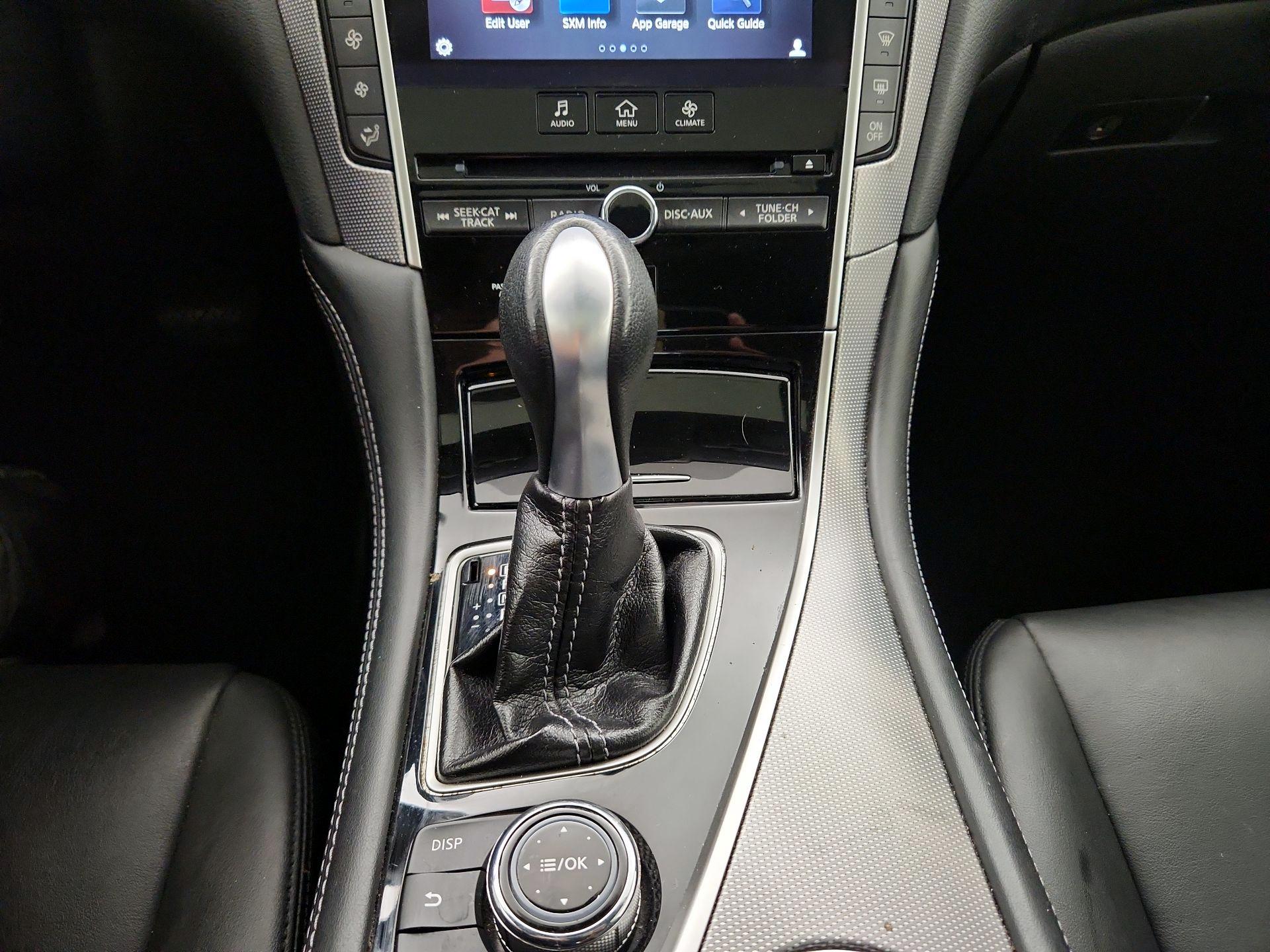 Thumbnail: 2015 INFINITI Q50 - 17