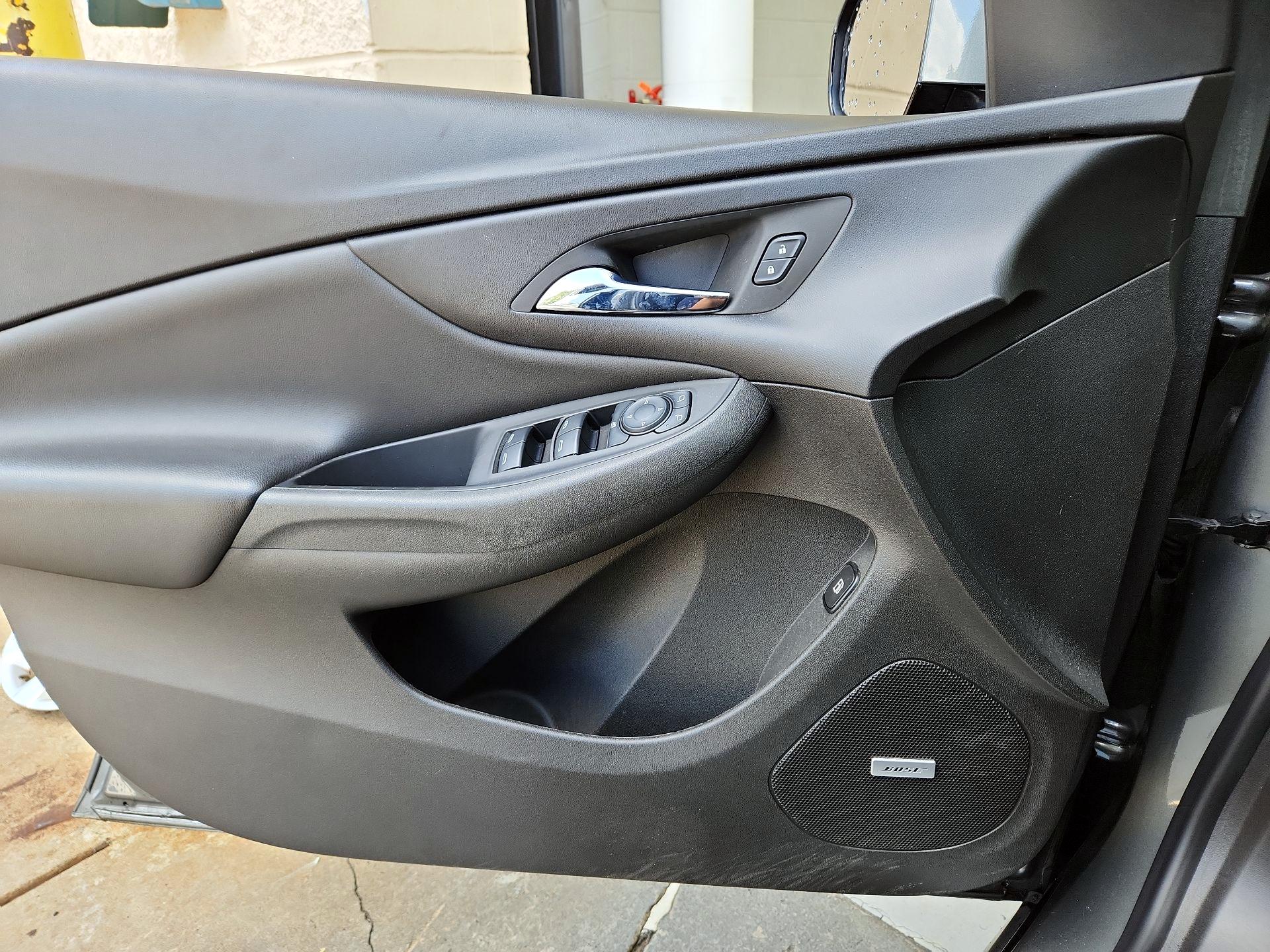 Thumbnail: 2016 Chevrolet Volt - 12