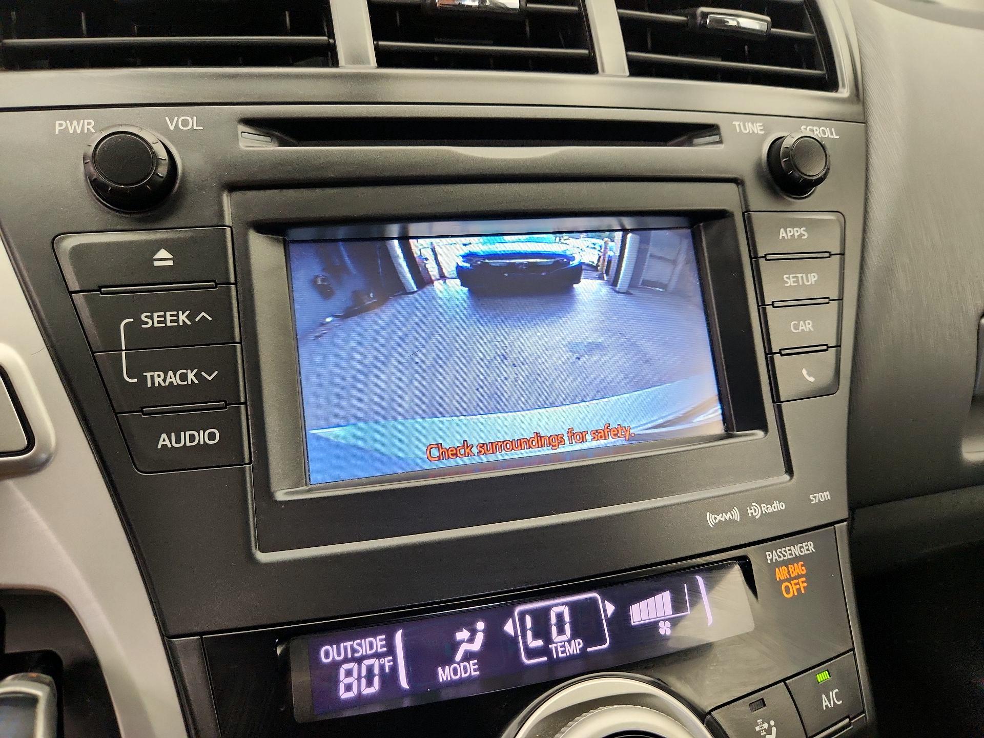 Thumbnail: 2013 Toyota Prius v - 14